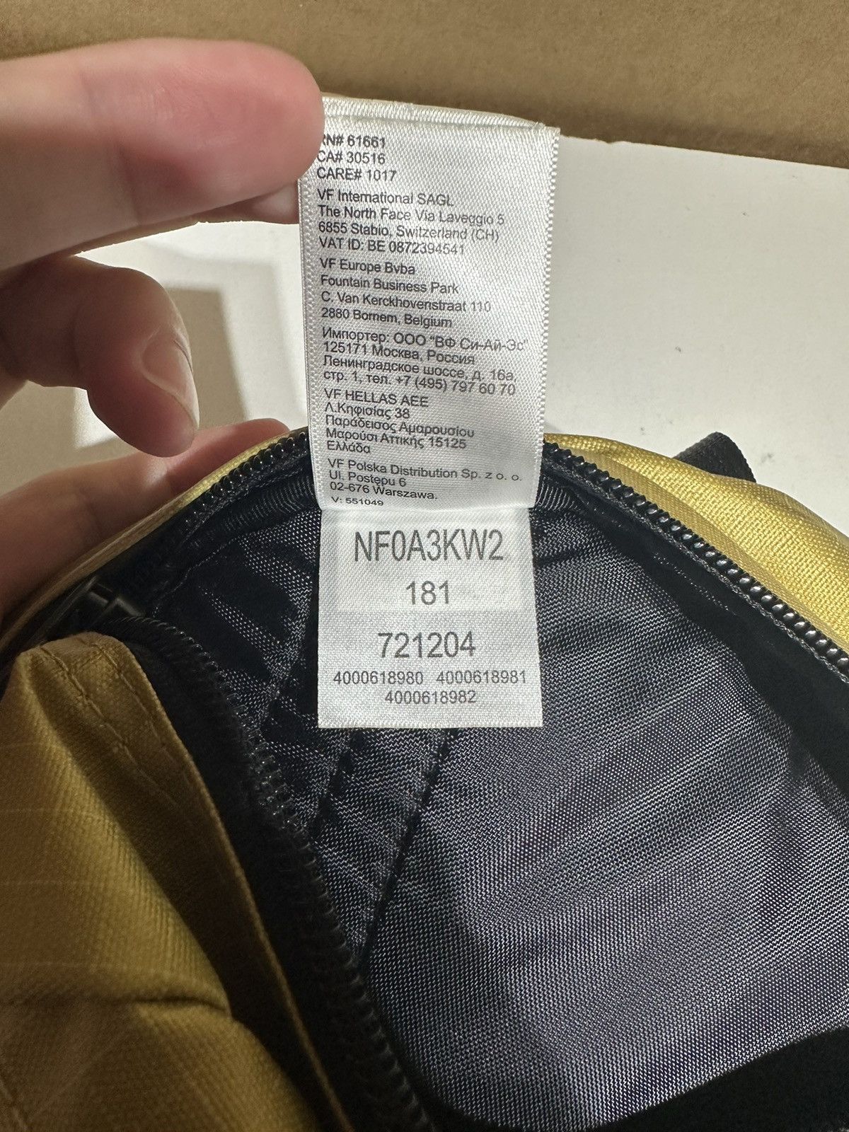 Supreme SS18 Supreme North Face Metallic Roo II Lumbar Pack Size ONE SIZE - 7 Thumbnail