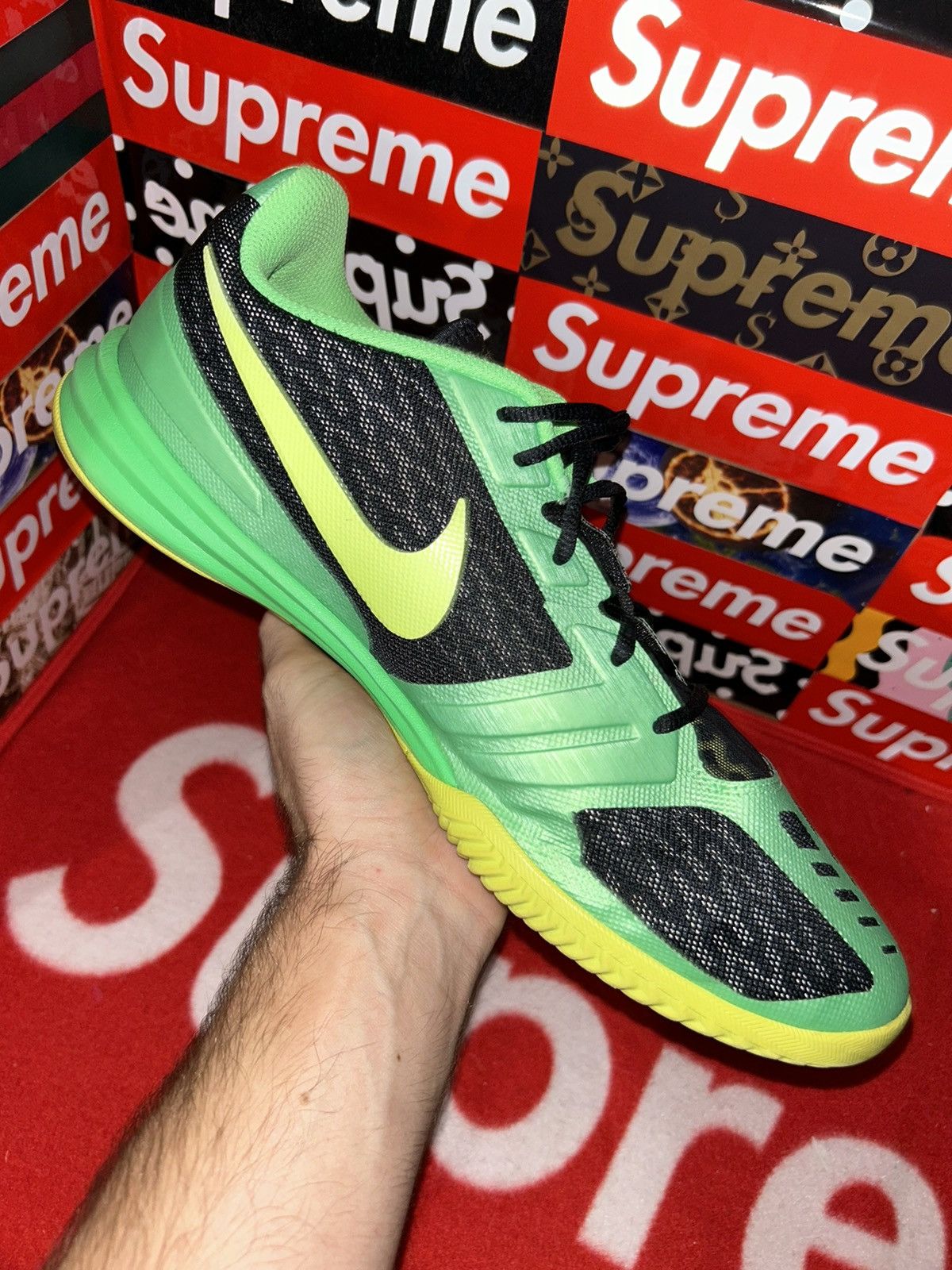 Nike Nike KB Mentality Black Volt Poison Green 704942-001 Size 13 Size US 13 / EU 46 - 7 Thumbnail