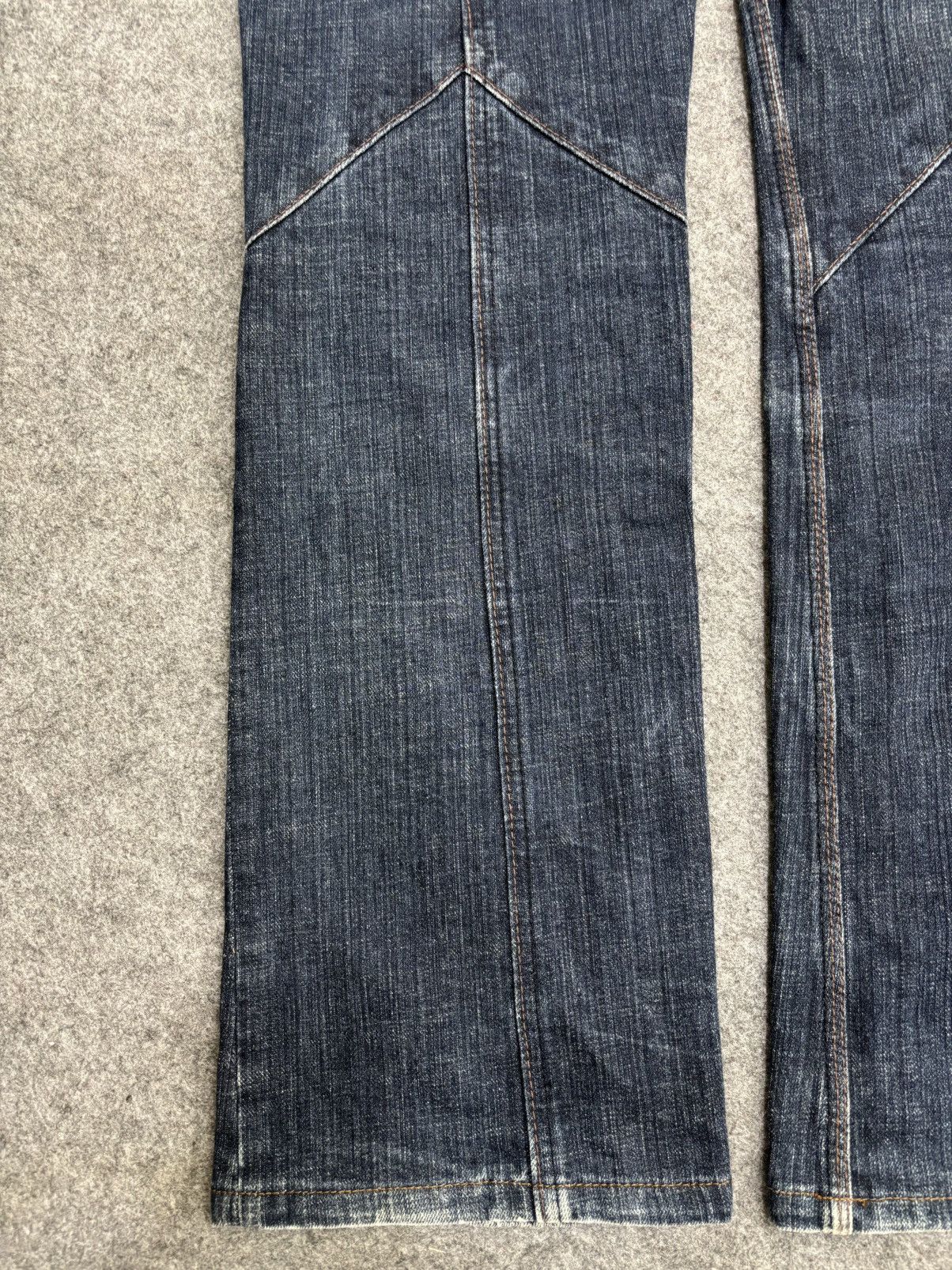 HIDEAWAYS 💥Avant Garde💥Hideaways Multiple Seam Flare Denim F621 Size US 31 - 17 Thumbnail