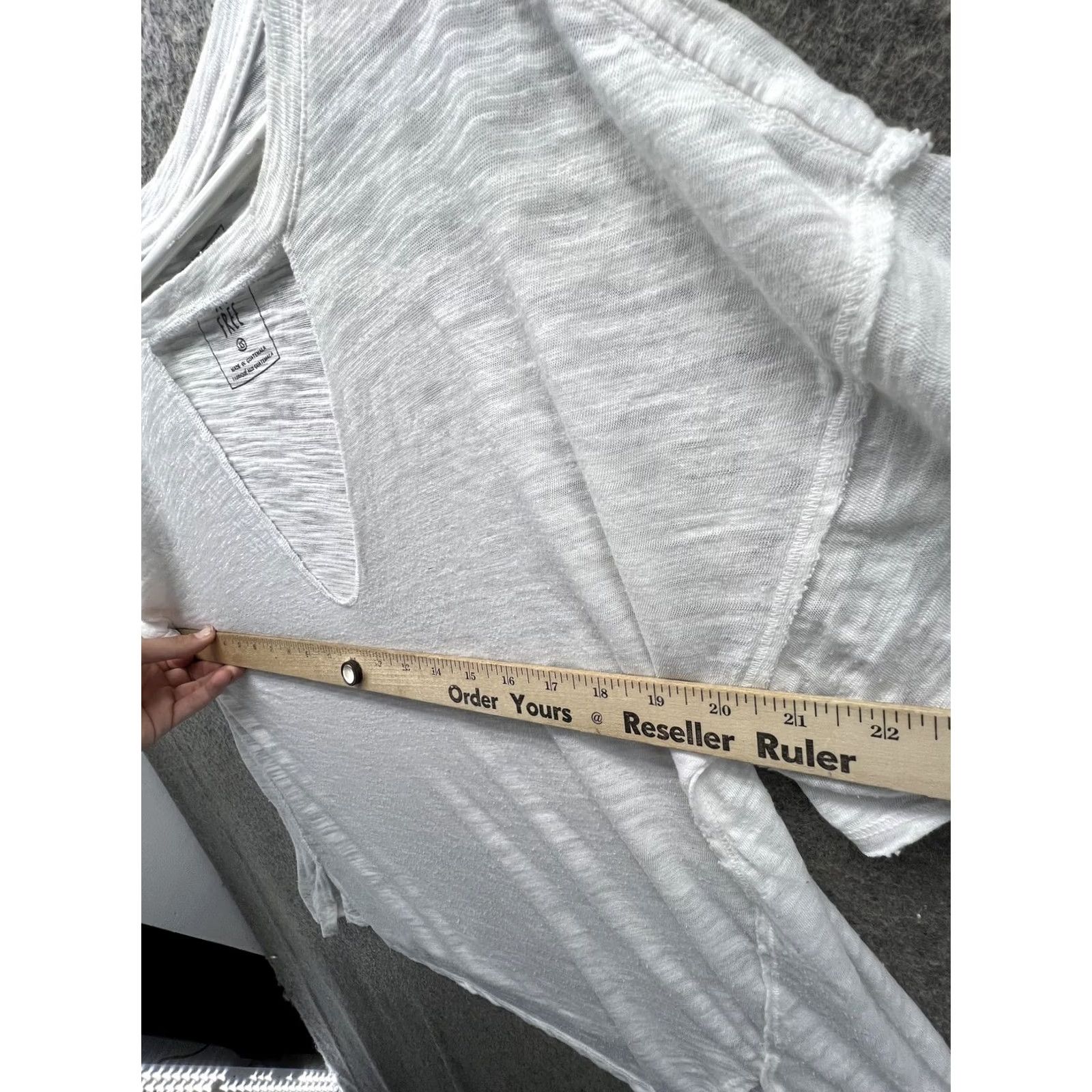 Vintage We The Free Shirt Womens XS White V Neck Strap Short Sleeve Jersey Top Size XS / US 0-2 / IT 36-38 - 5 Thumbnail