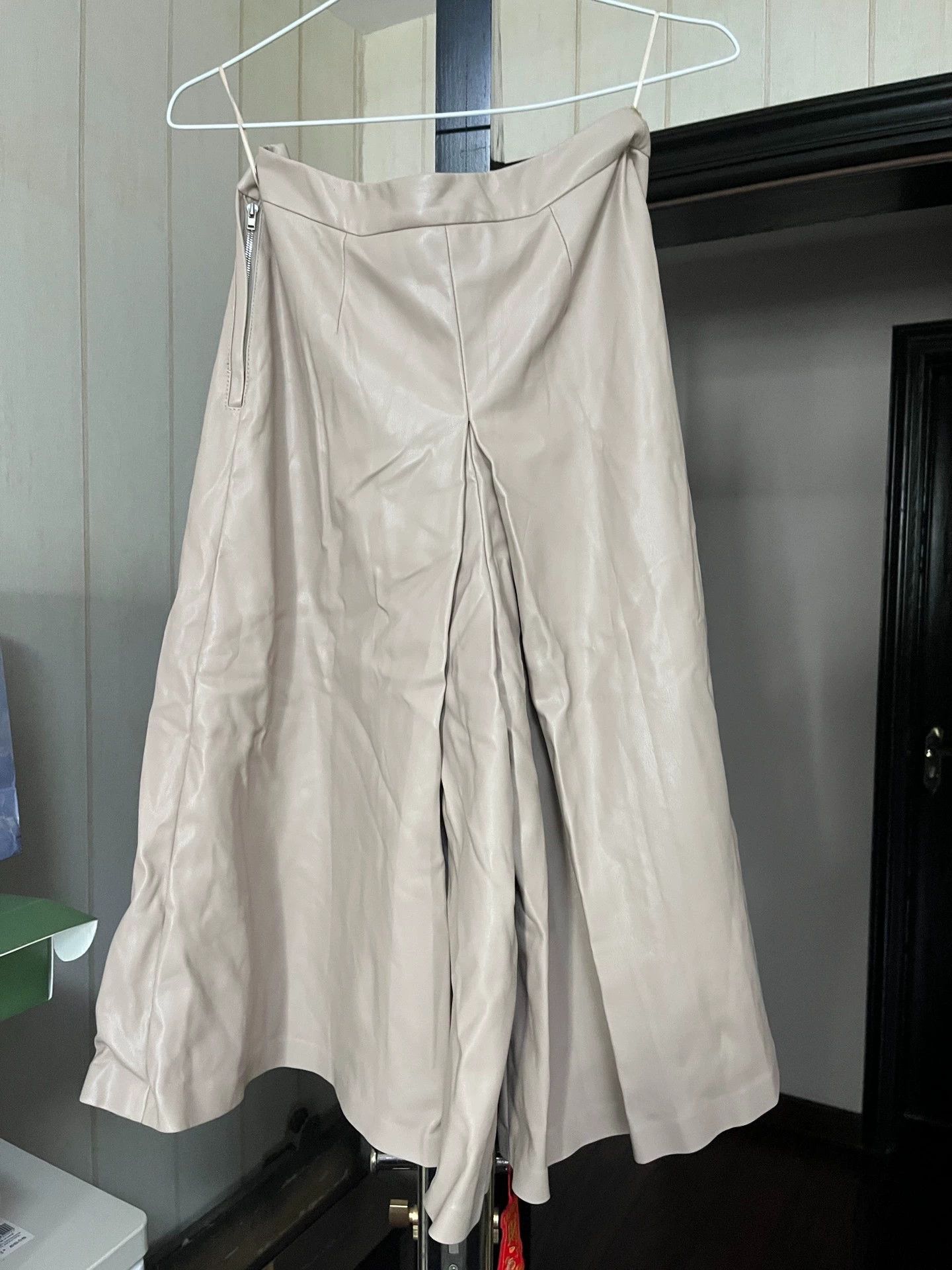 Maison Margiela Maison Margiela Pink Culottes 36 New (Minor Waist Peeling) Size 25" / US 0 / IT 36 - 2 Thumbnail