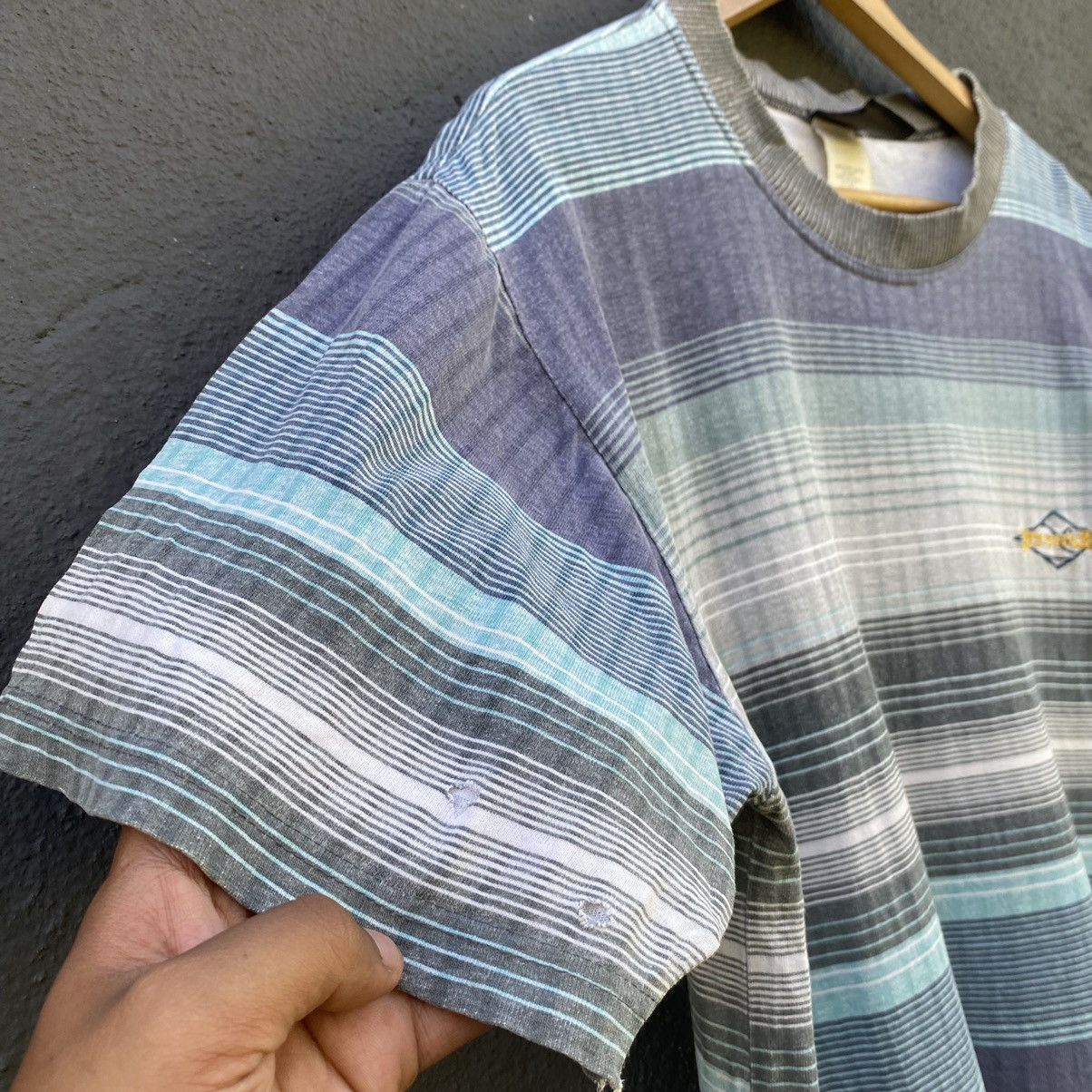 Vintage 💥SICK💥Thrashed 90s Vintage Off Shore ERD SURF GRUNGE TEE Size US M / EU 48-50 / 2 - 3 Thumbnail
