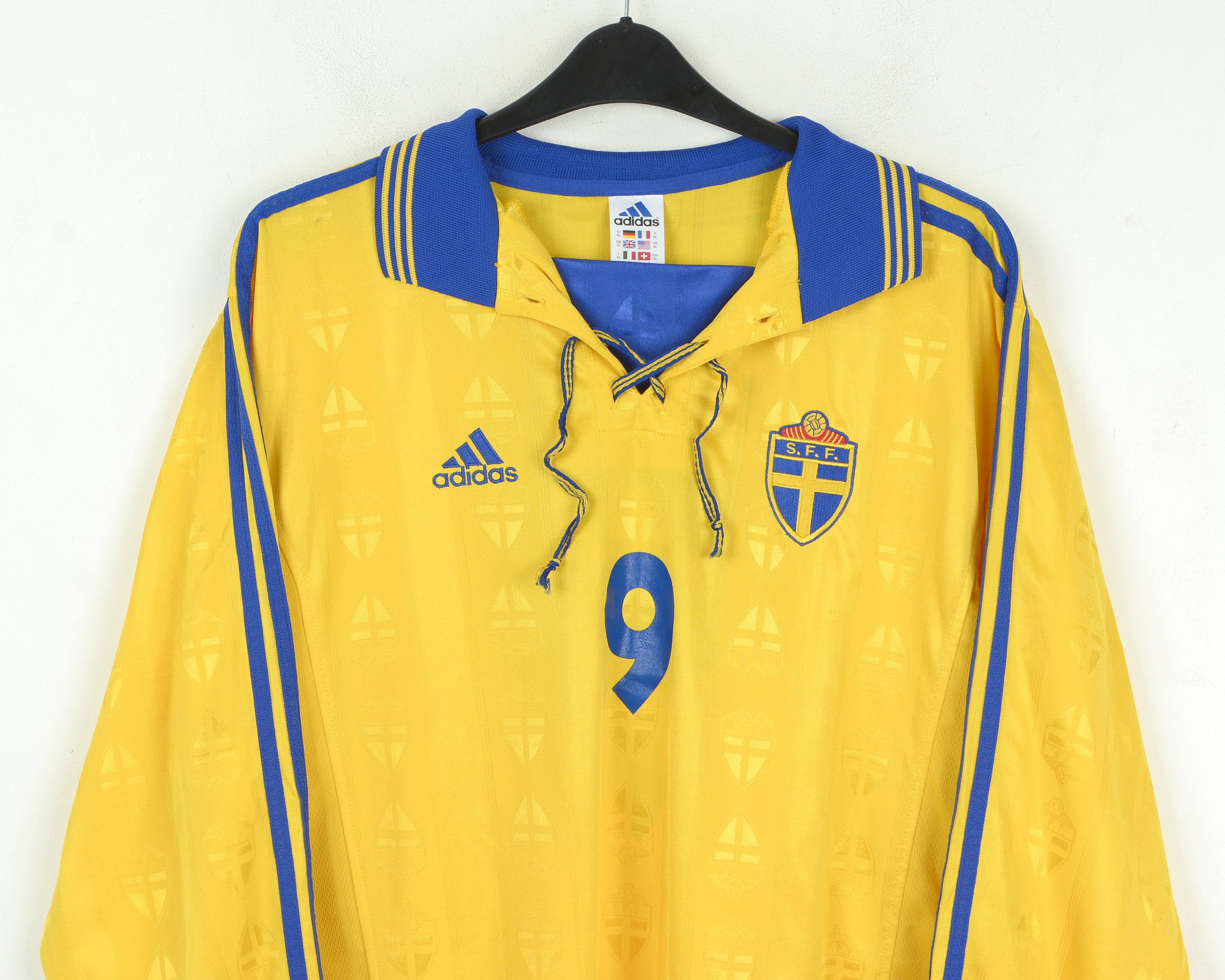 Adidas × Vintage SWEDEN Ljungberg #9 Home Shirt XL Adult 1998 1999 Kit Size US XL / EU 56 / 4 - 2 Thumbnail
