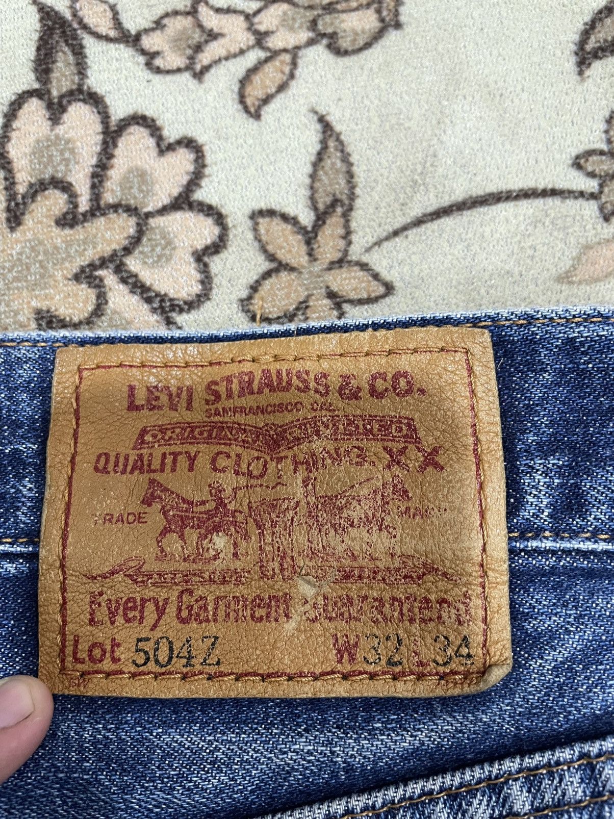 Japanese Brand × Levi's Vintage Levi’s 504Z Big E Selvedge Distressed Denim Size US 32 / EU 48 - 13 Thumbnail