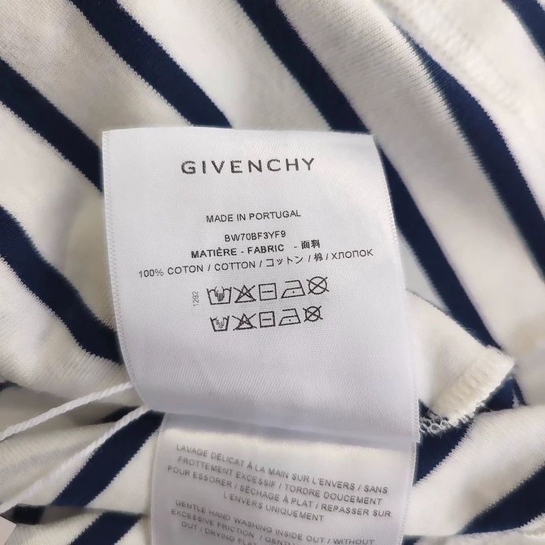 Givenchy Givenchy Striped short-sleeved top, size M, chest 45, leng Size US M / EU 48-50 / 2 - 7 Thumbnail