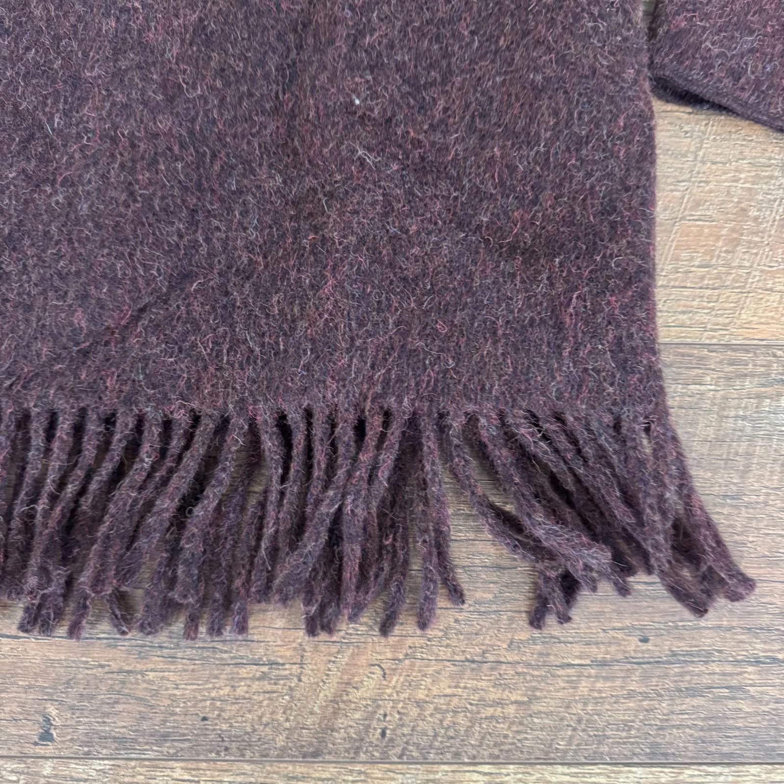 J.Crew Vintage J. Crew Wool Sweater Maroon/Purple Pullover Sz MED Size M / US 6-8 / IT 42-44 - 4 Thumbnail