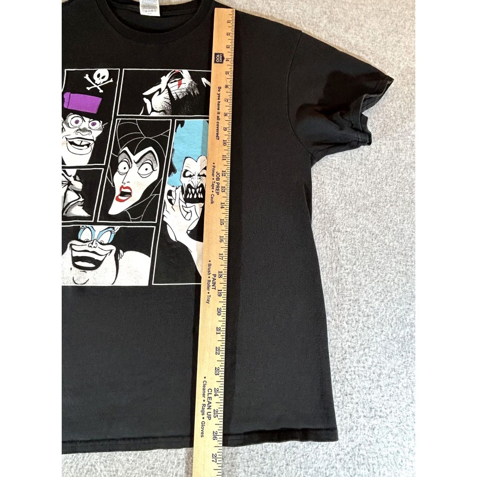 Vintage VINTAGE Disney Villains Shirt Mens Large Black Graphic Cartoon Short Sleeve Tee Size US L / EU 52-54 / 3 - 6 Thumbnail