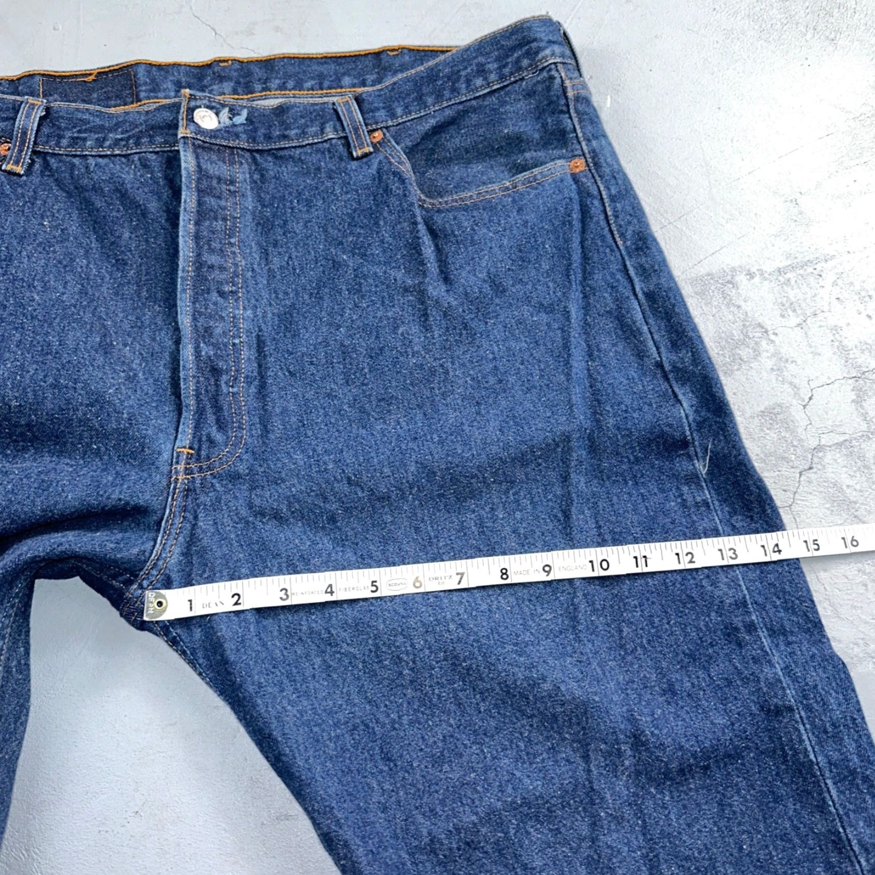 Levi's VINTAGE Levi's 501 Jeans 90s USA Straight Leg Mid Rise Dark Blue 44x34 Mens Size US 44 / EU 60 - 6 Thumbnail