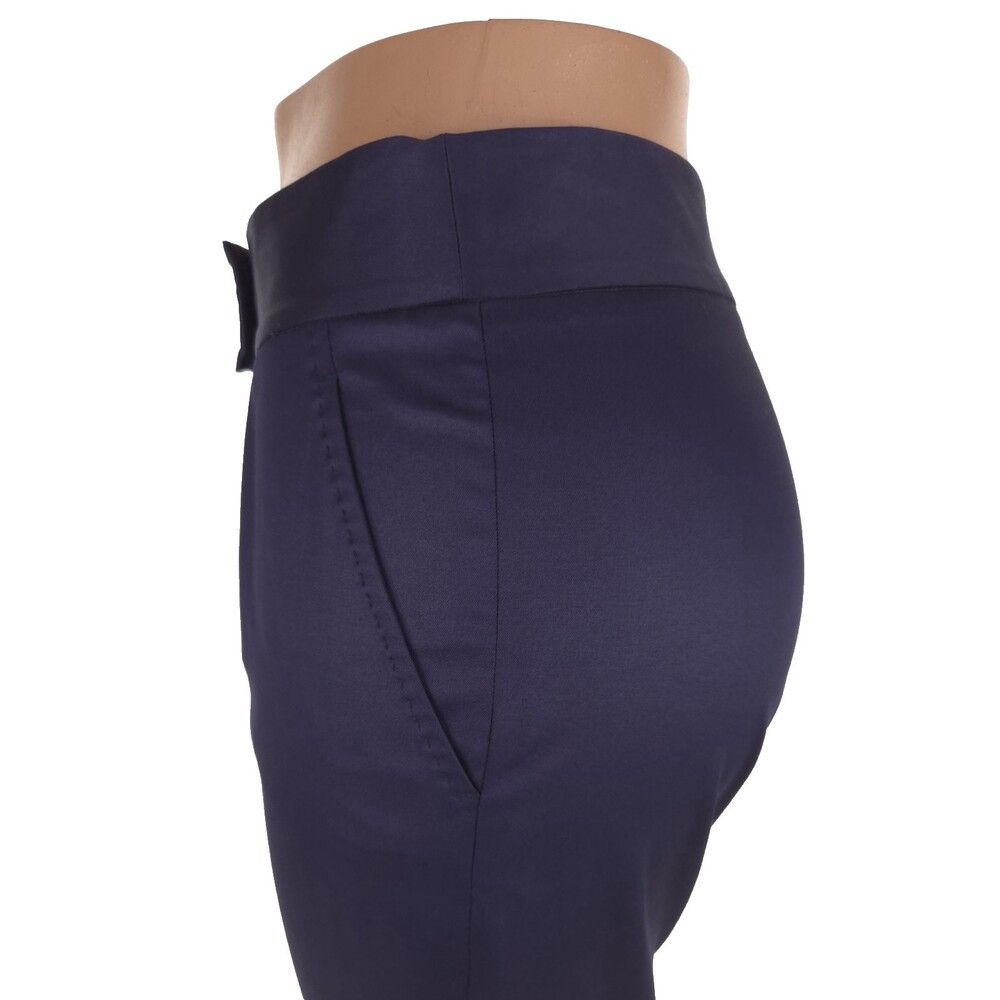 Salvatore Ferragamo Salvatore Ferragamo Single Pleat Trousers Size 42 US M Women Size 30" / US 8 / IT 44 - 5 Thumbnail
