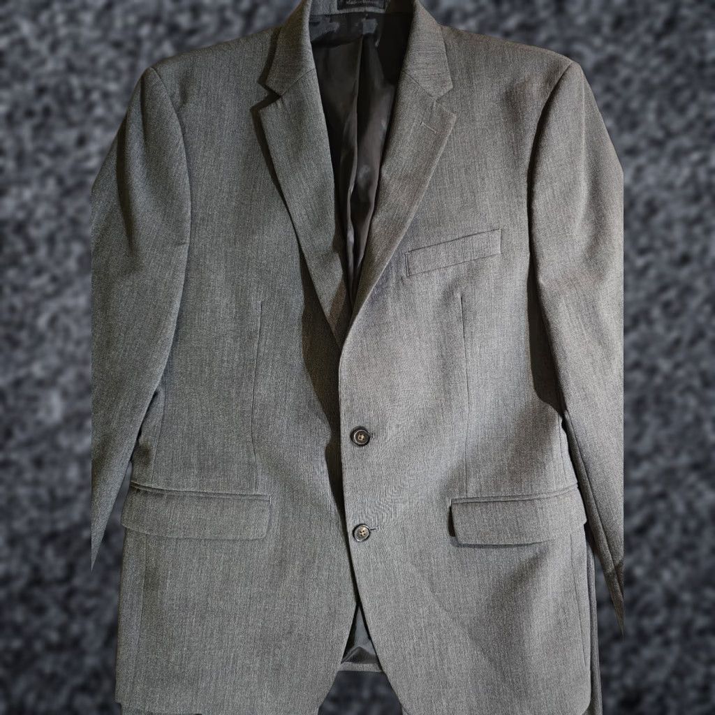 Chaps VINTAGE CHAPS By RALPH LAUREN Signature 2 Pc Solid Grey Suit Mens Sz 42 Reg 36x30 Pants Size 42R - 1 Thumbnail