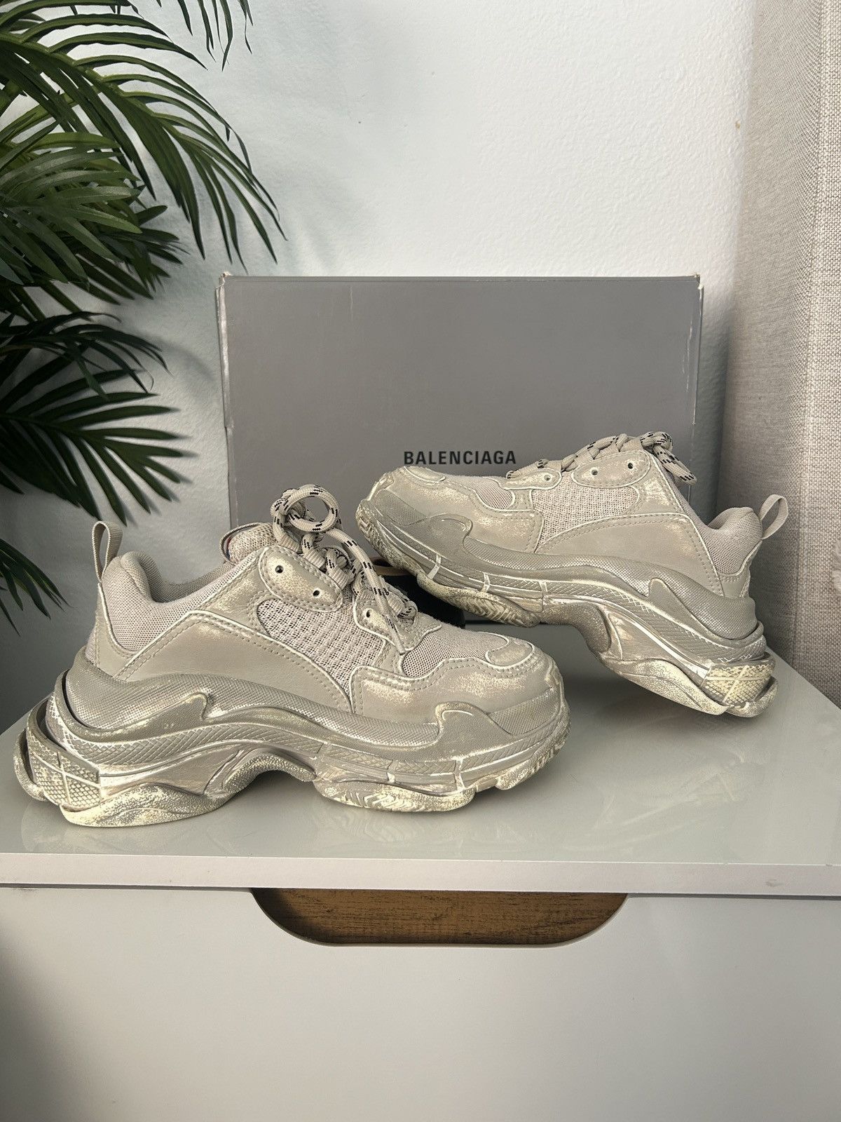 Balenciaga Balenciaga Triple S sneaker mesh/washed gray/// SALE Size US 5 / IT 35 - 1 Thumbnail