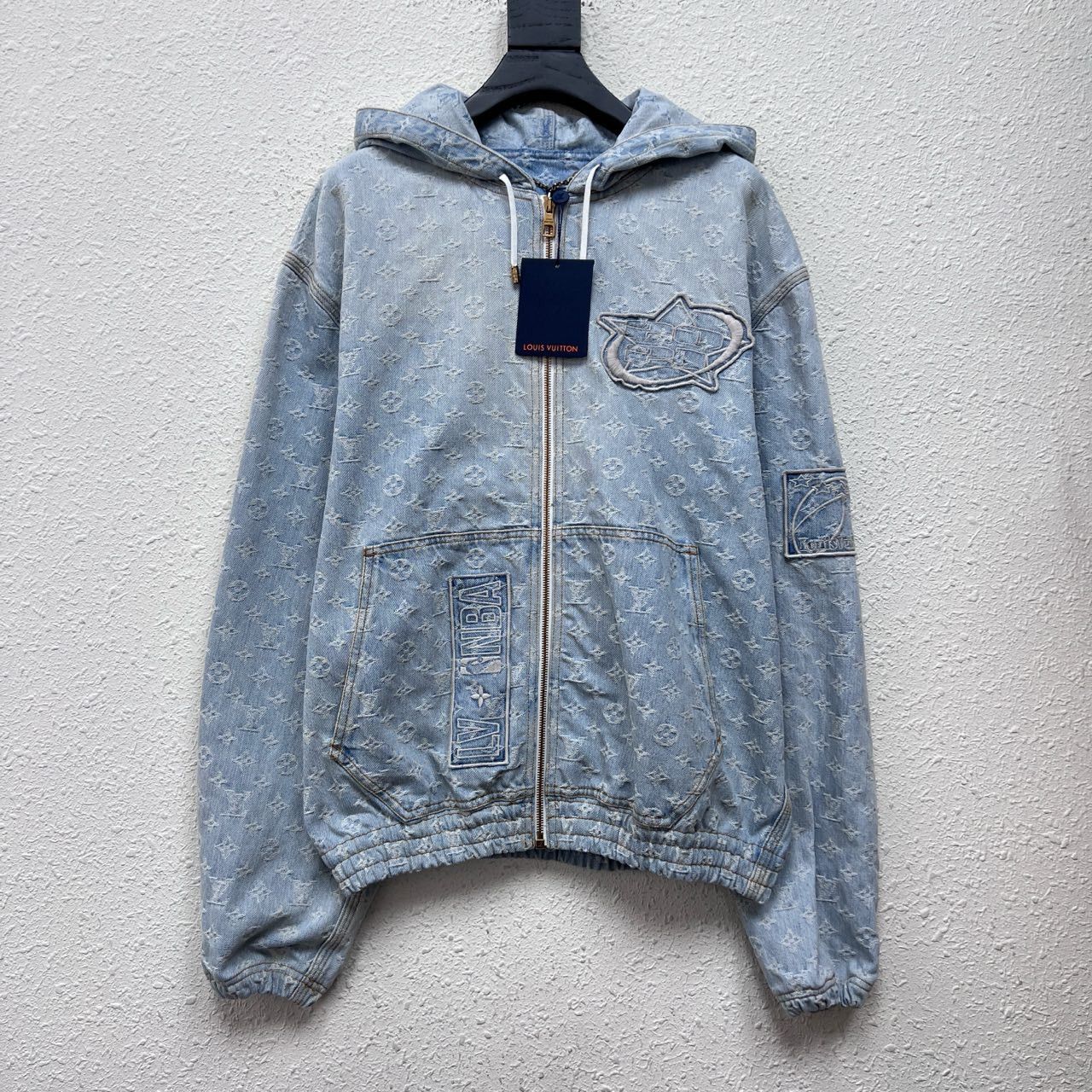Louis Vuitton LOUIS VUITTON LV NBA co-branded presbyopic Jean jacket with Size US L / EU 52-54 / 3 - 1 Thumbnail