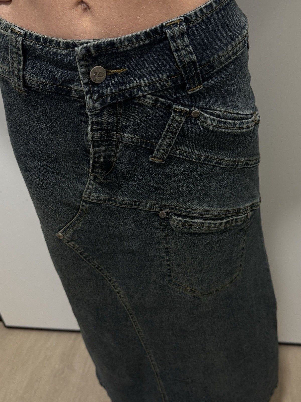 Other Tulip Jeans vintage avant garde Denim y2k midi skirt Size S Size 25" / US 0 / IT 36 - 8 Thumbnail