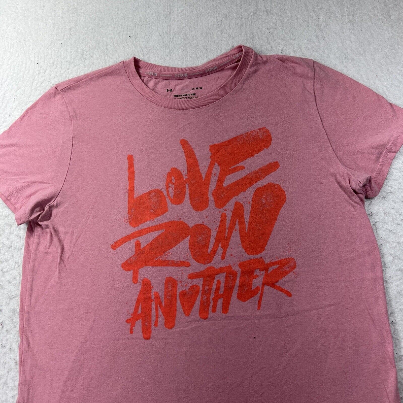 Under Armour Under Armour Medium Running Pink Love Run Graphic T Shirt Size M / US 6-8 / IT 42-44 - 4 Thumbnail