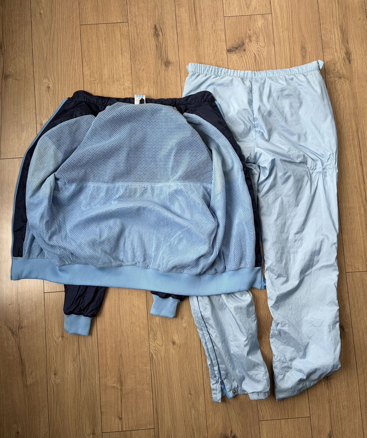 Adidas Adidas Casual Vintage Iconic Sport Track Suit Size US M / EU 48-50 / 2 - 22 Thumbnail