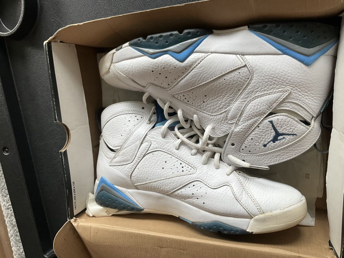 Jordan Brand Jordan 7 French blue men’s size 10.5 Size US 10.5 / EU 43-44 - 11 Thumbnail