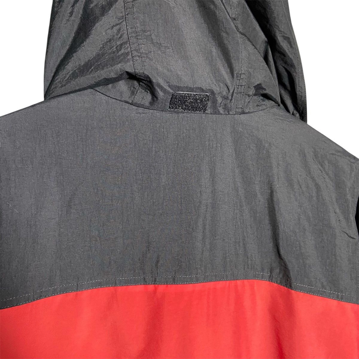 Helly Hansen × Vintage Vintage 90s Helly Hansen Full Zip Windbreaker Hoodie Jacket Size US L / EU 52-54 / 3 - 7 Thumbnail