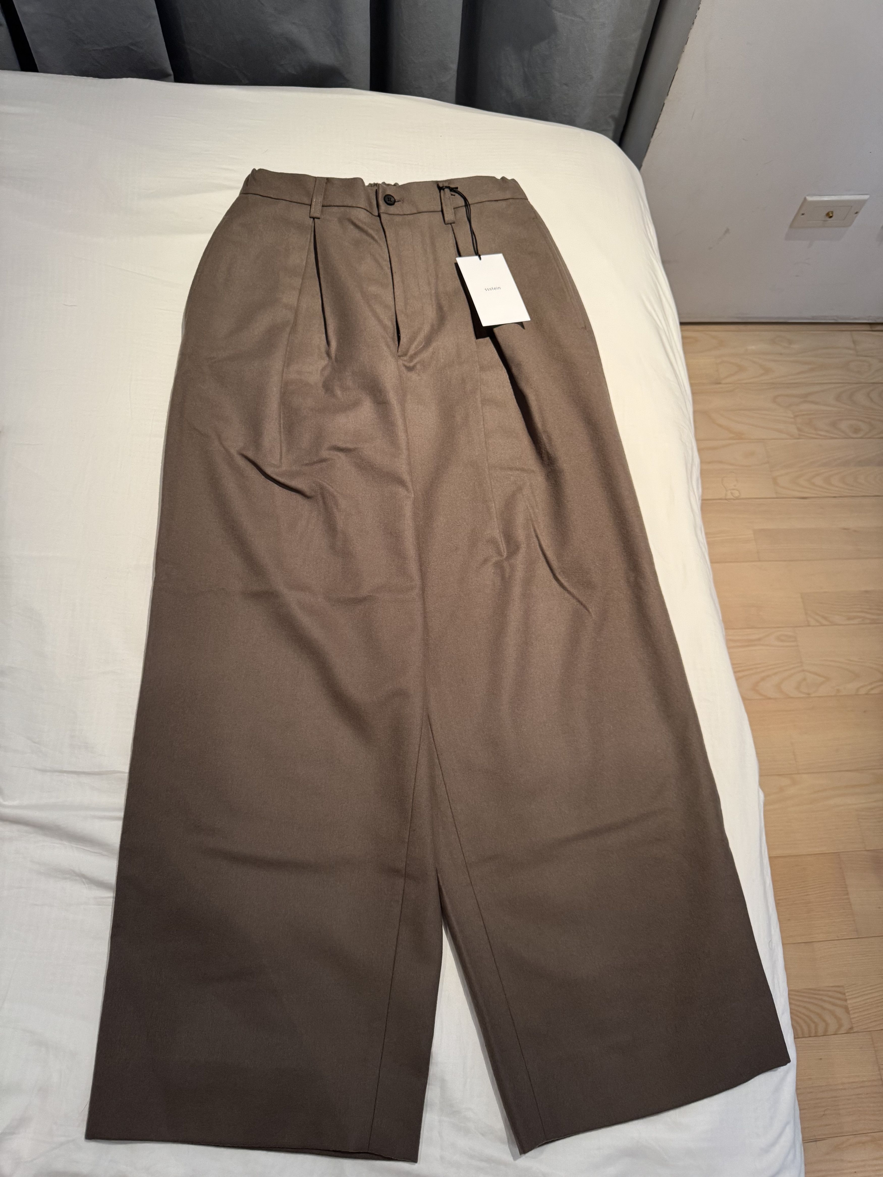 Stein SSSTEIN /Stein TWO TUCK EASY TROUSERS pants S dark beige NWT Size US 27 - 11 Thumbnail