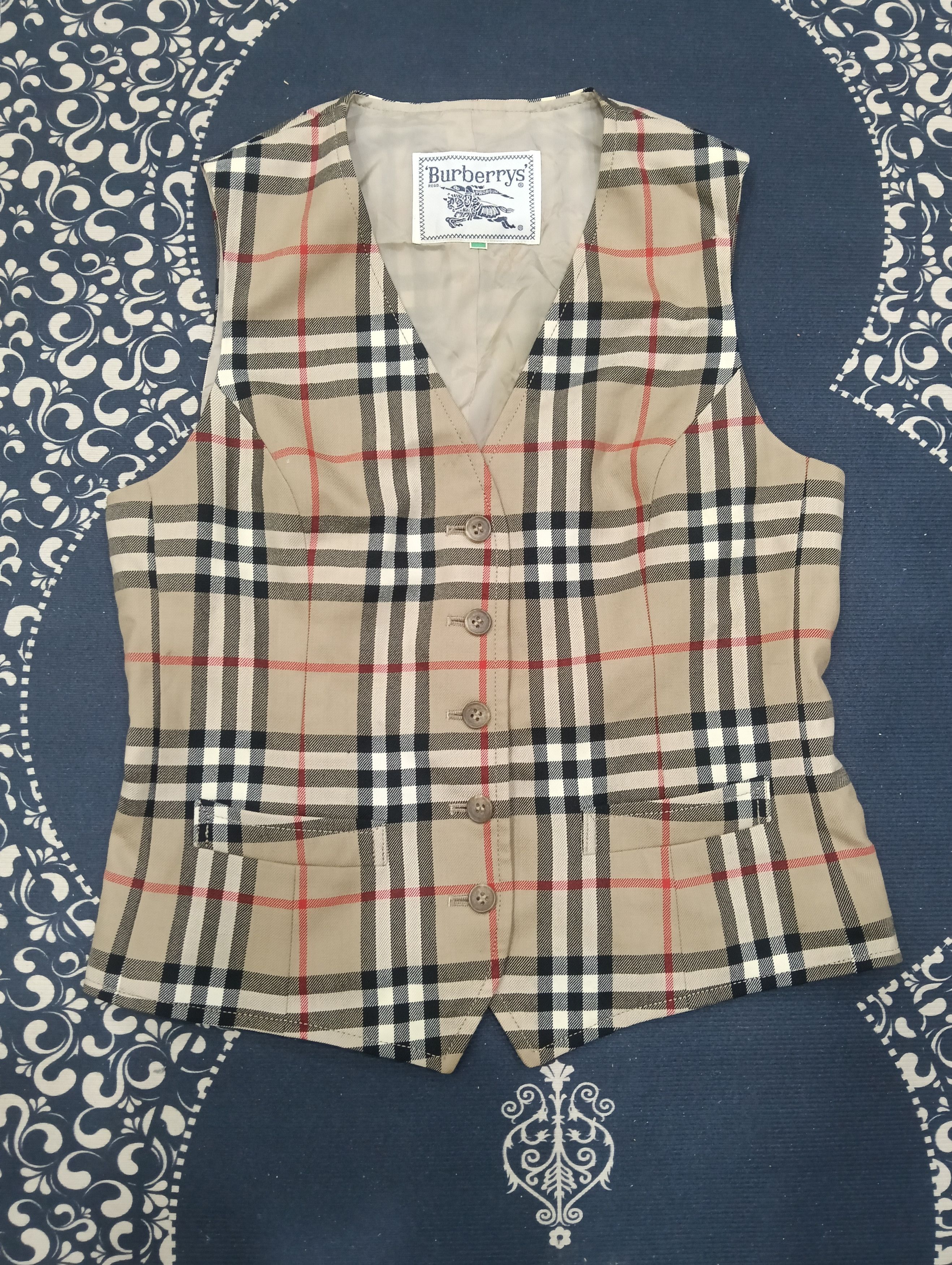 Burberry Vintage Burberry Vest Size S / US 4 / IT 40 - 1 Thumbnail