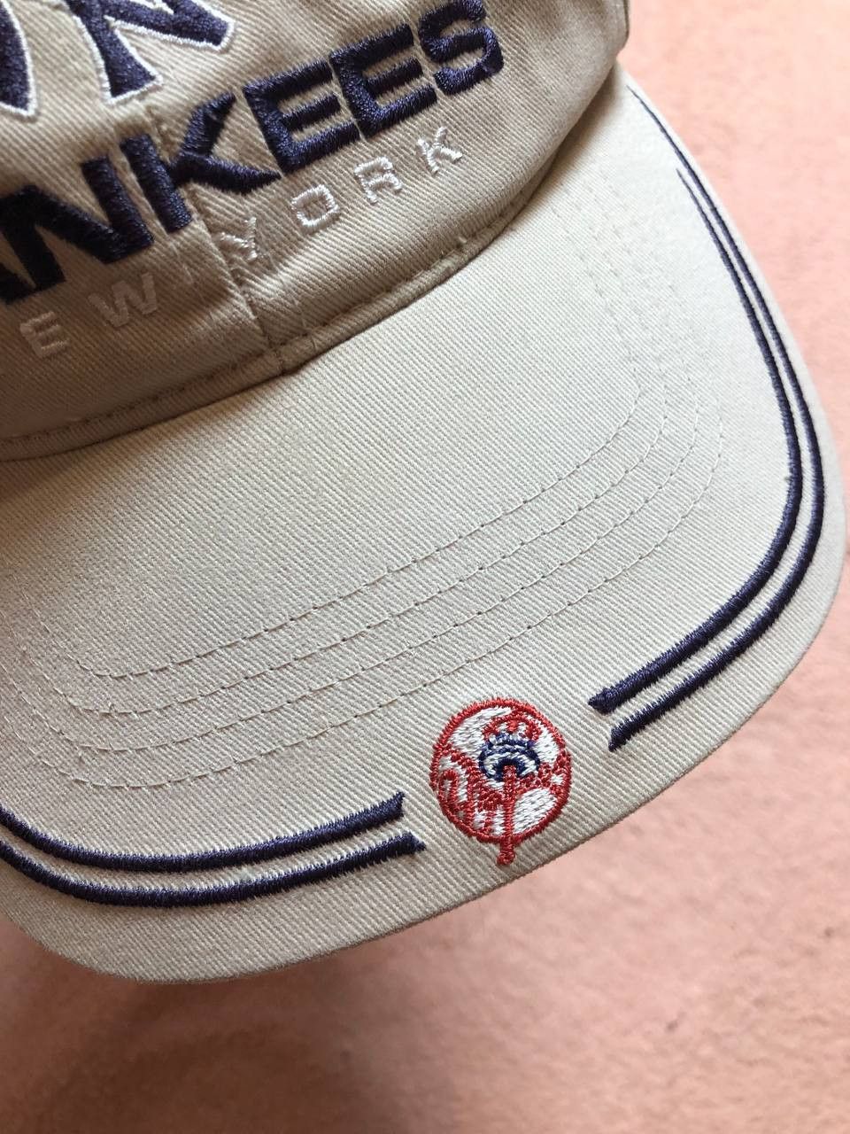 New York Yankees Vintage white big logo Cap Y2K New York Yankees Hat One Size Size ONE SIZE - 11 Thumbnail