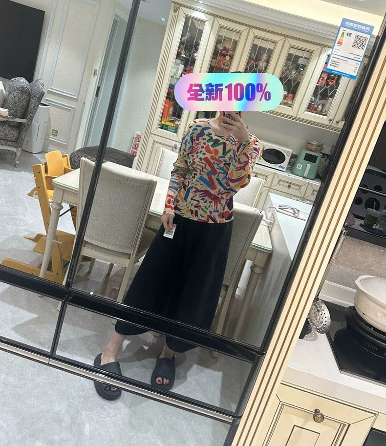 Issey Miyake Issey Miyake size:3 Light-colored floral long-sleeved top Size XS / US 0-2 / IT 36-38 - 1 Thumbnail