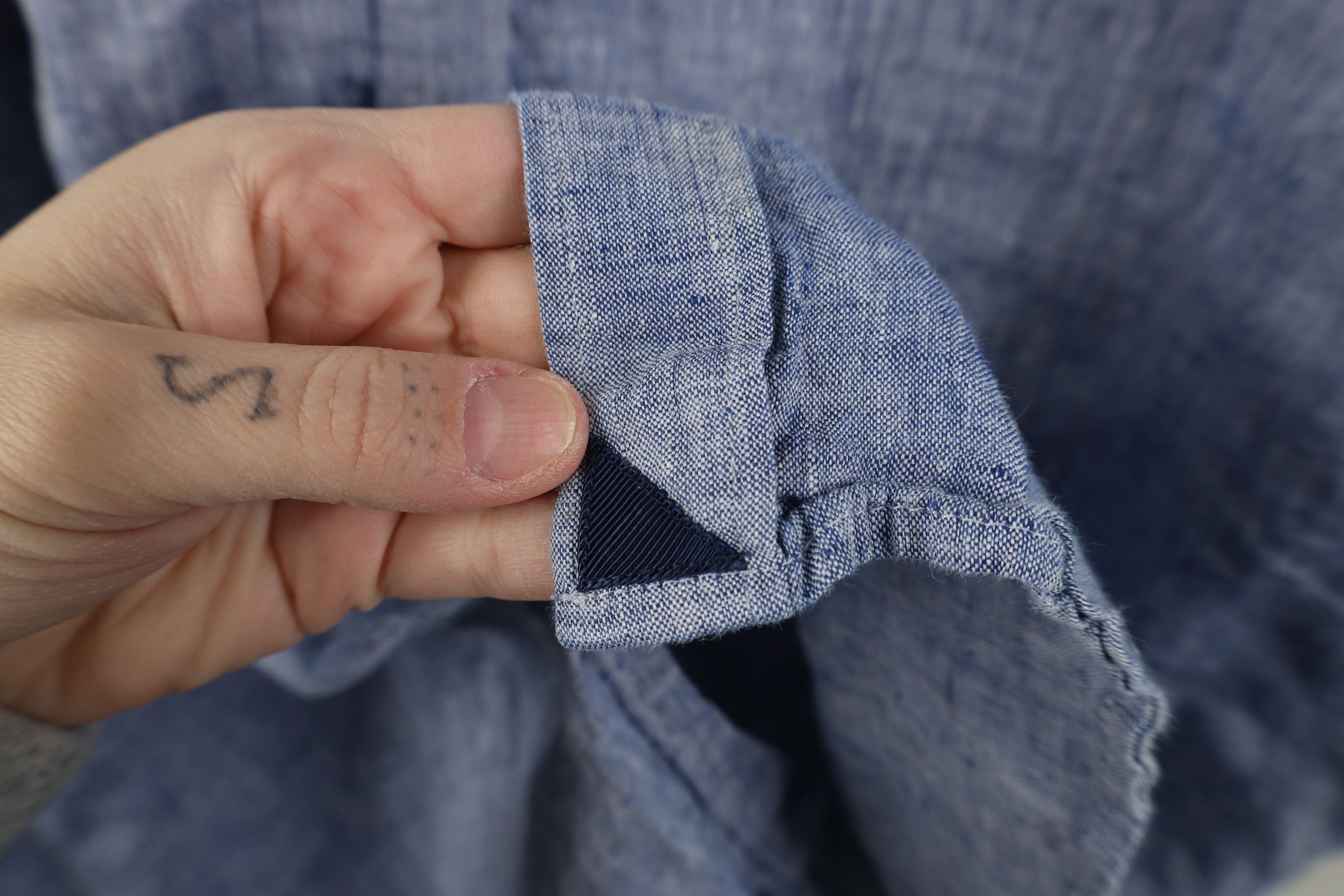 UNTUCKit Untuckit Chambray Linen Short Sleeve Collared Button Shirt Size US XL / EU 56 / 4 - 9 Thumbnail