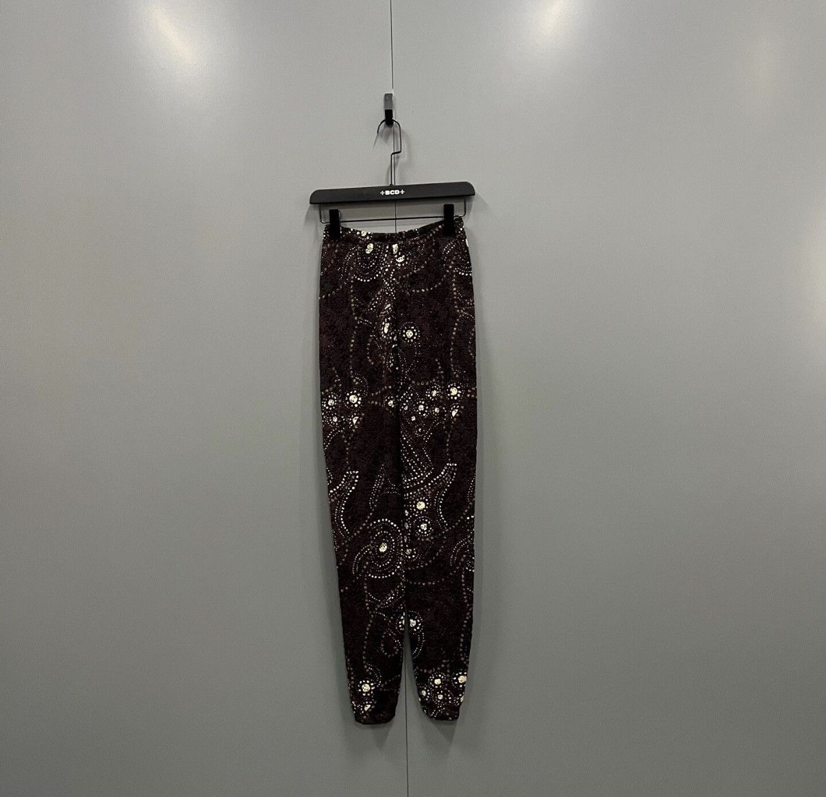Louis Vuitton Louis Vuitton Runway Burgundy Heavy Embroidered Pants J41 Size 28" / US 6 / IT 42 - 1 Thumbnail