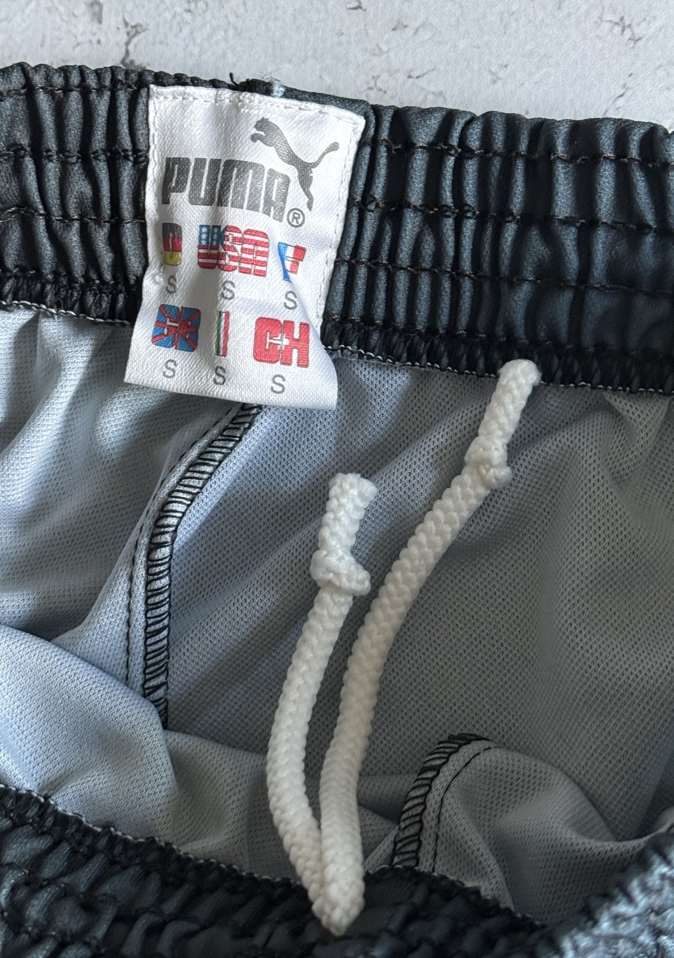 Puma PUMA GOALKEEPER SHORTS VINTAGE 2000'S Size US 28 / EU 44 - 3 Thumbnail