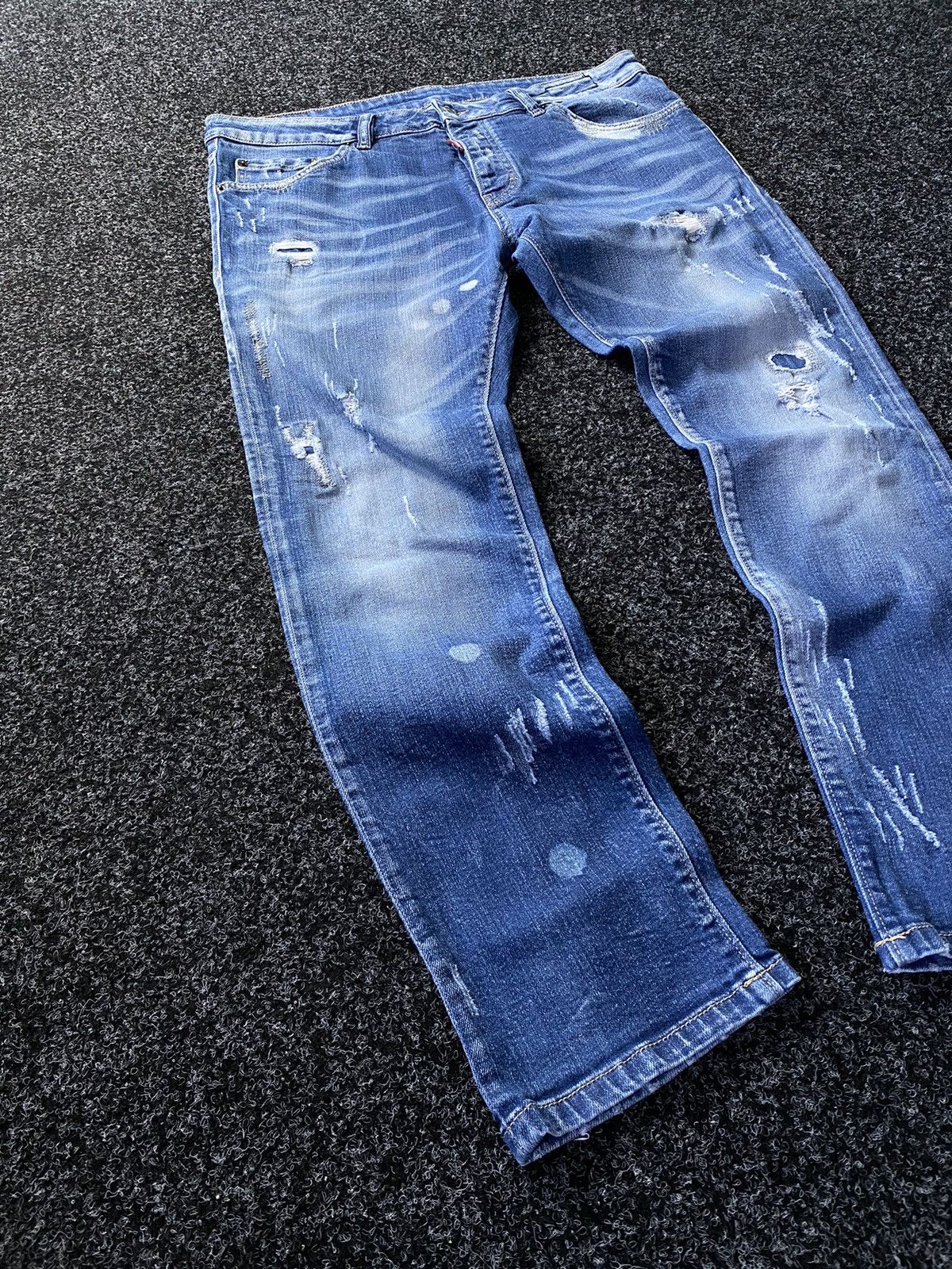 Dsquared2 Dsquared2 Distressed Denim pants Jeans Made In Italy 🇮🇹 Size US 37 - 2 Thumbnail