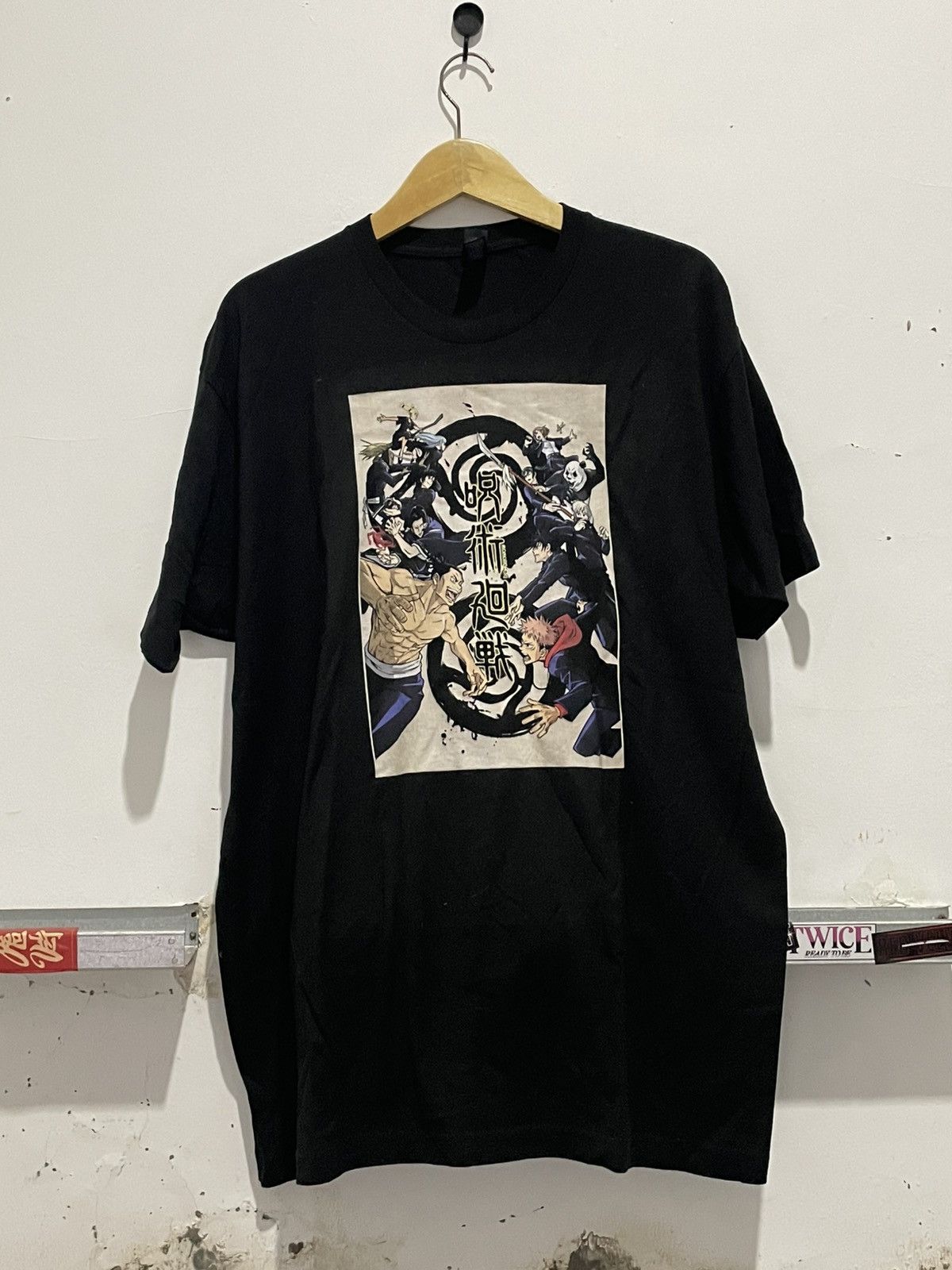 Anime × Cartoon Network × Japanese Brand JUJUTSU KAISEN OFFICIAL TOKYO VS KYOTO POSTER Size US XL / EU 56 / 4 - 1 Thumbnail
