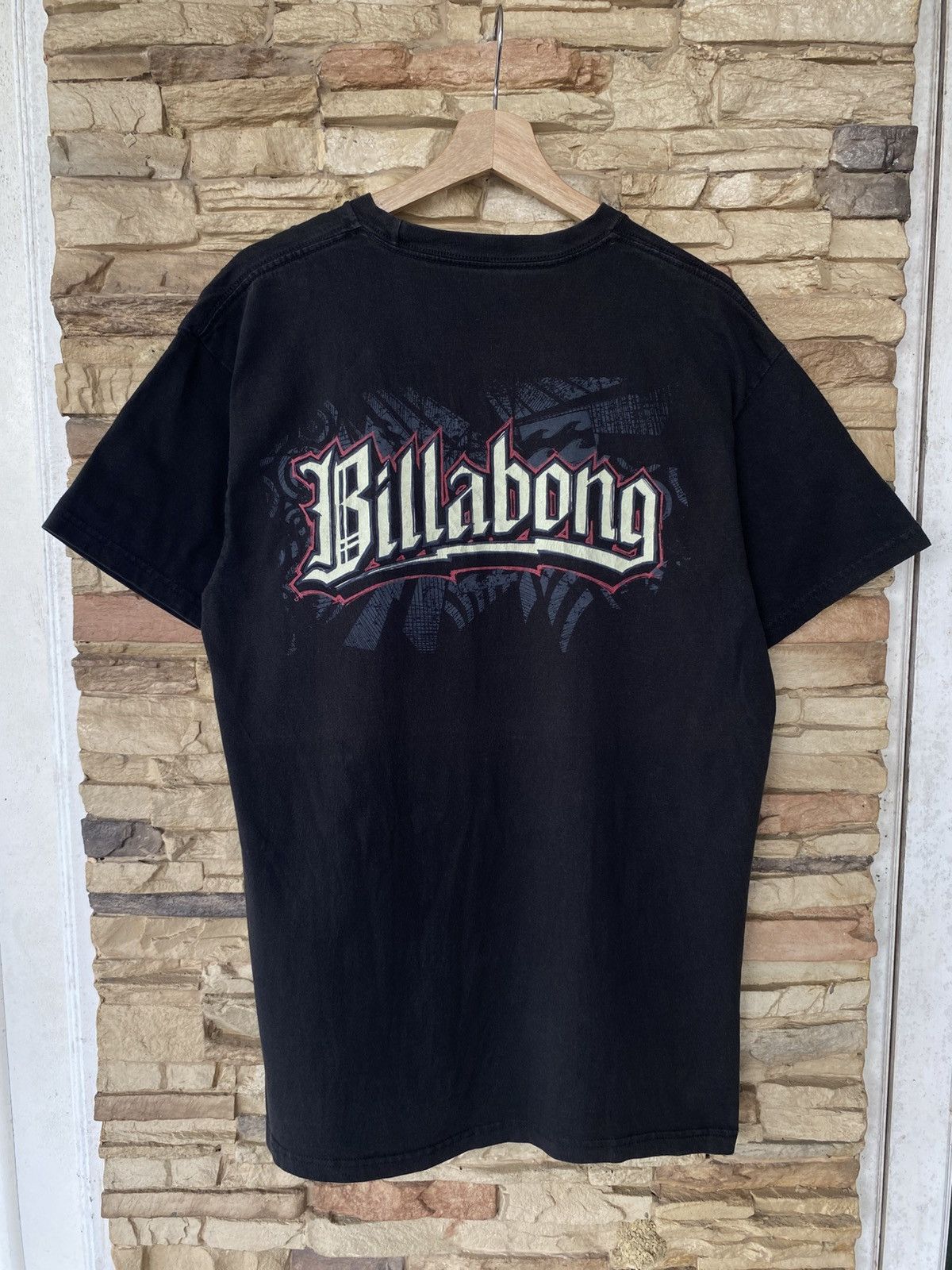 Billabong Vintage 90s Billabong Immortal Backhit Logo Surfing Tees Size US L / EU 52-54 / 3 - 1 Thumbnail