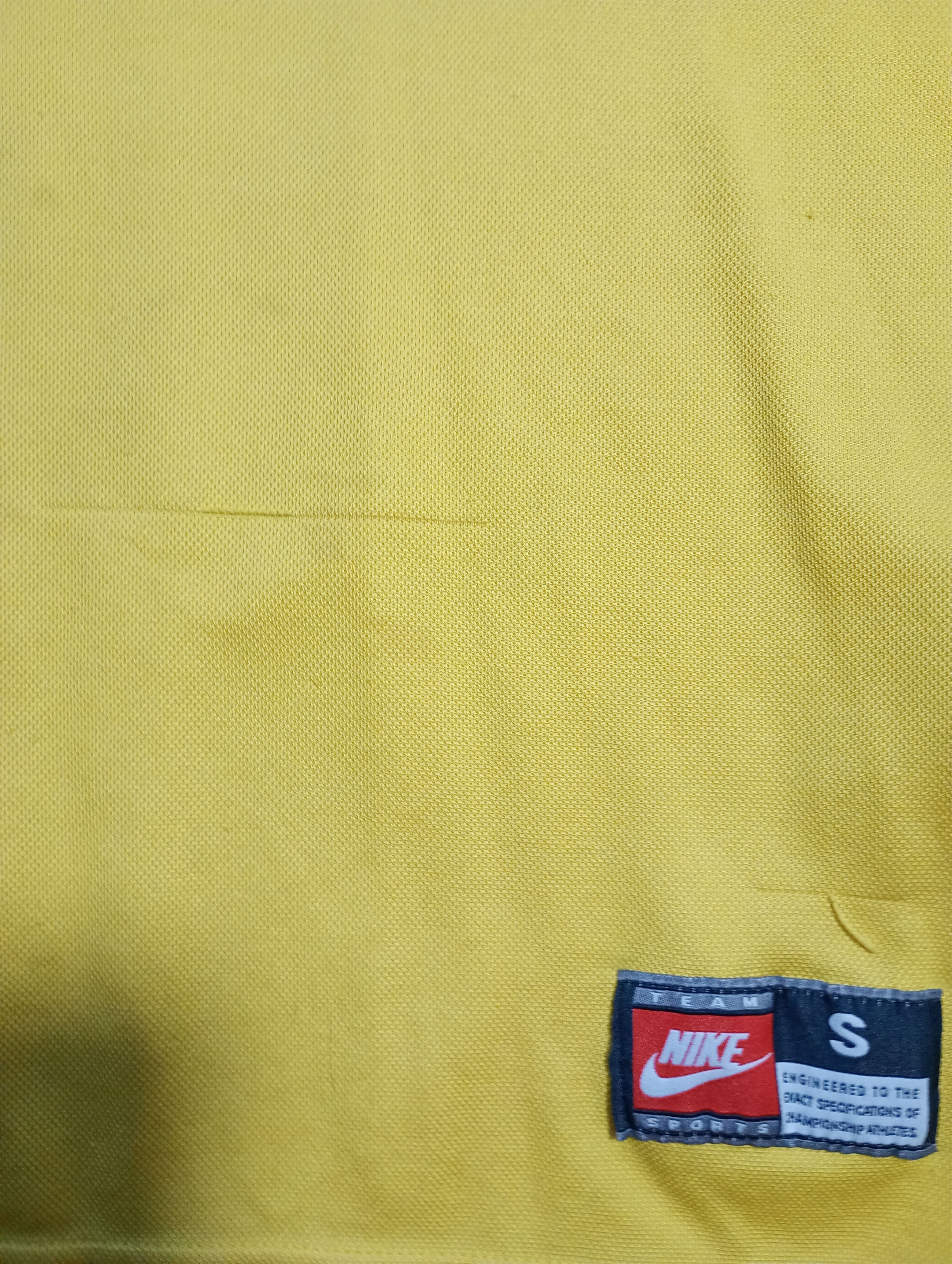 Nike Nike Brazil Jersey #9 Ronaldo 1998 Vintage Size US S / EU 44-46 / 1 - 7 Thumbnail