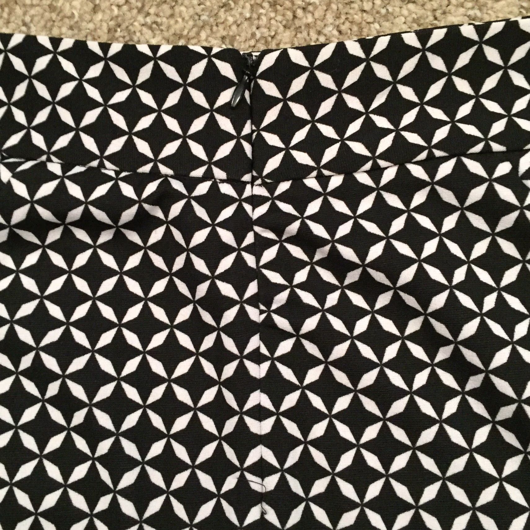 Vintage Premise Skirt Women's Skirt Knee Length Pencil Geometric Black 10 Slit Size 32" / US 10 / IT 46 - 7 Thumbnail