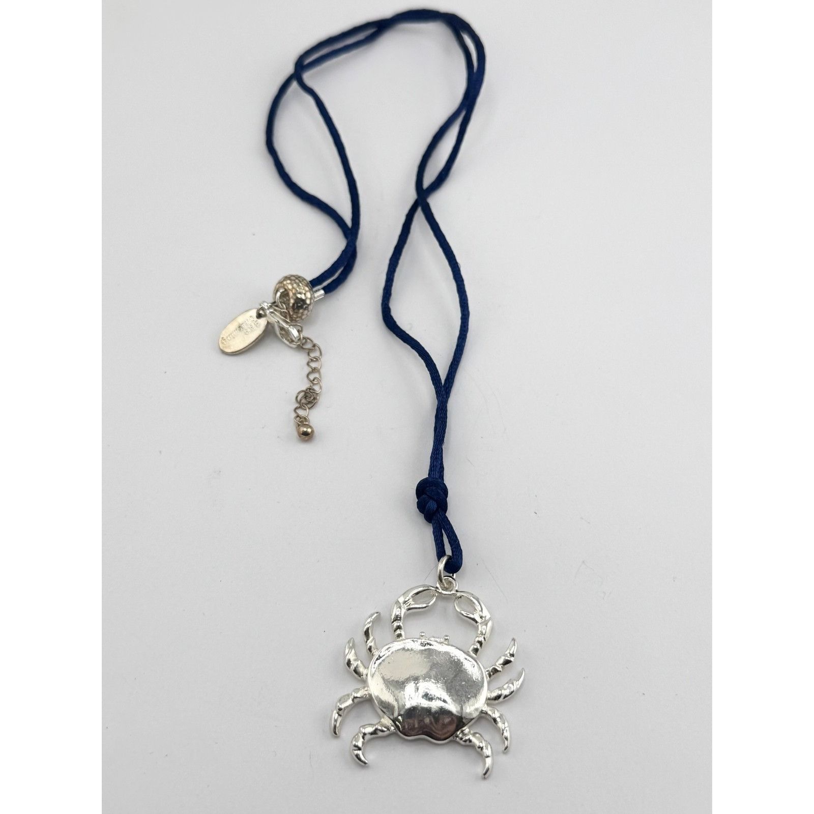 Vintage Silver crab pendant with navy cord necklace Size ONE SIZE - 3 Thumbnail