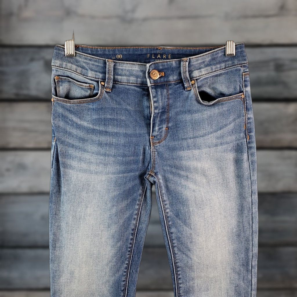 White House Black Market White House Black Market Womens The Flare Crop Jeans Sz 00 Blue Low Rise Jeans Crop Women's 00 Blue Glnt Size 24" / US 00 / IT 34 - 1 Thumbnail