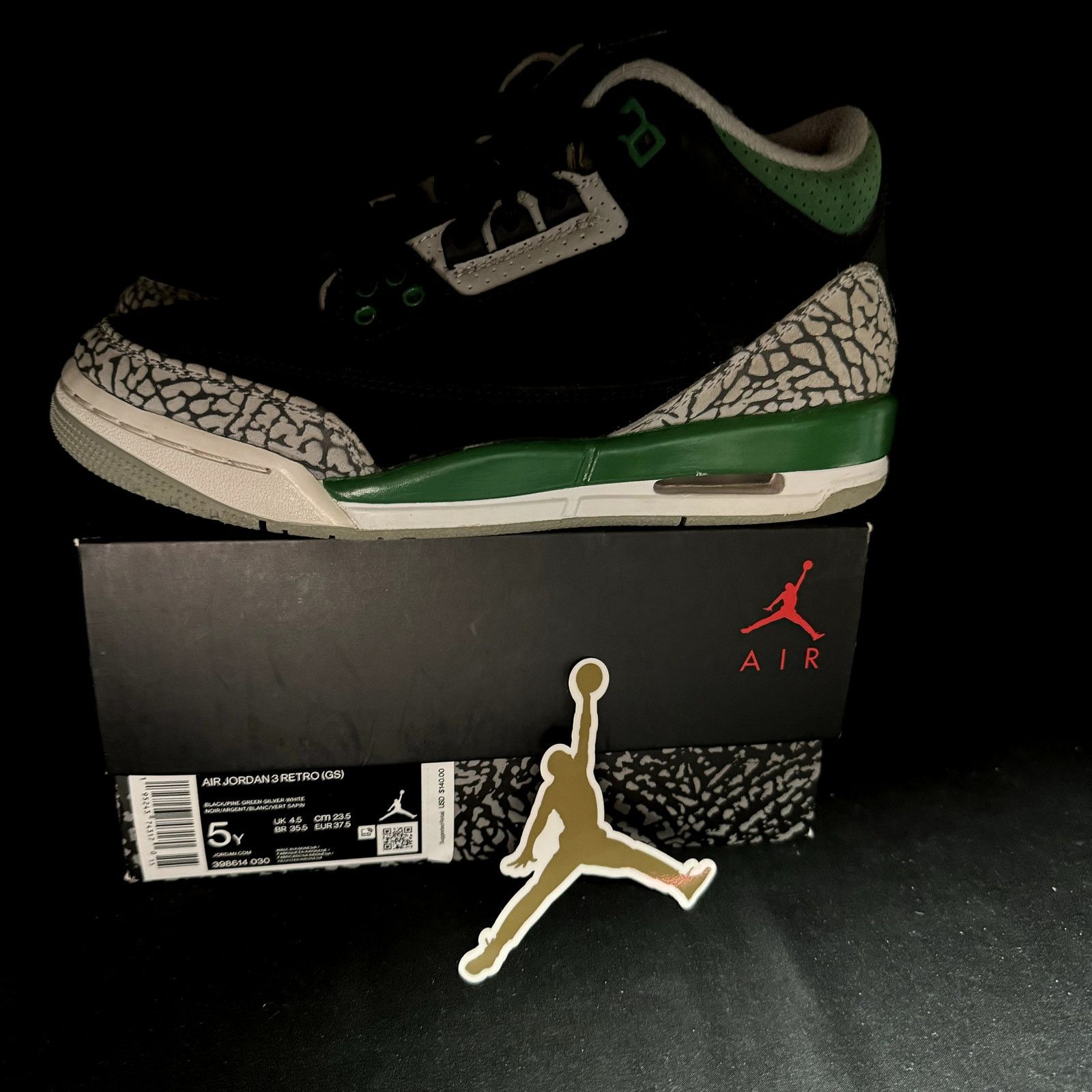 Jordan Brand × Nike Size 5 - Nike Air Jordan 3 Retro GS Pine Green 2021 Shoes Size US 5 / EU 37 - 8 Thumbnail