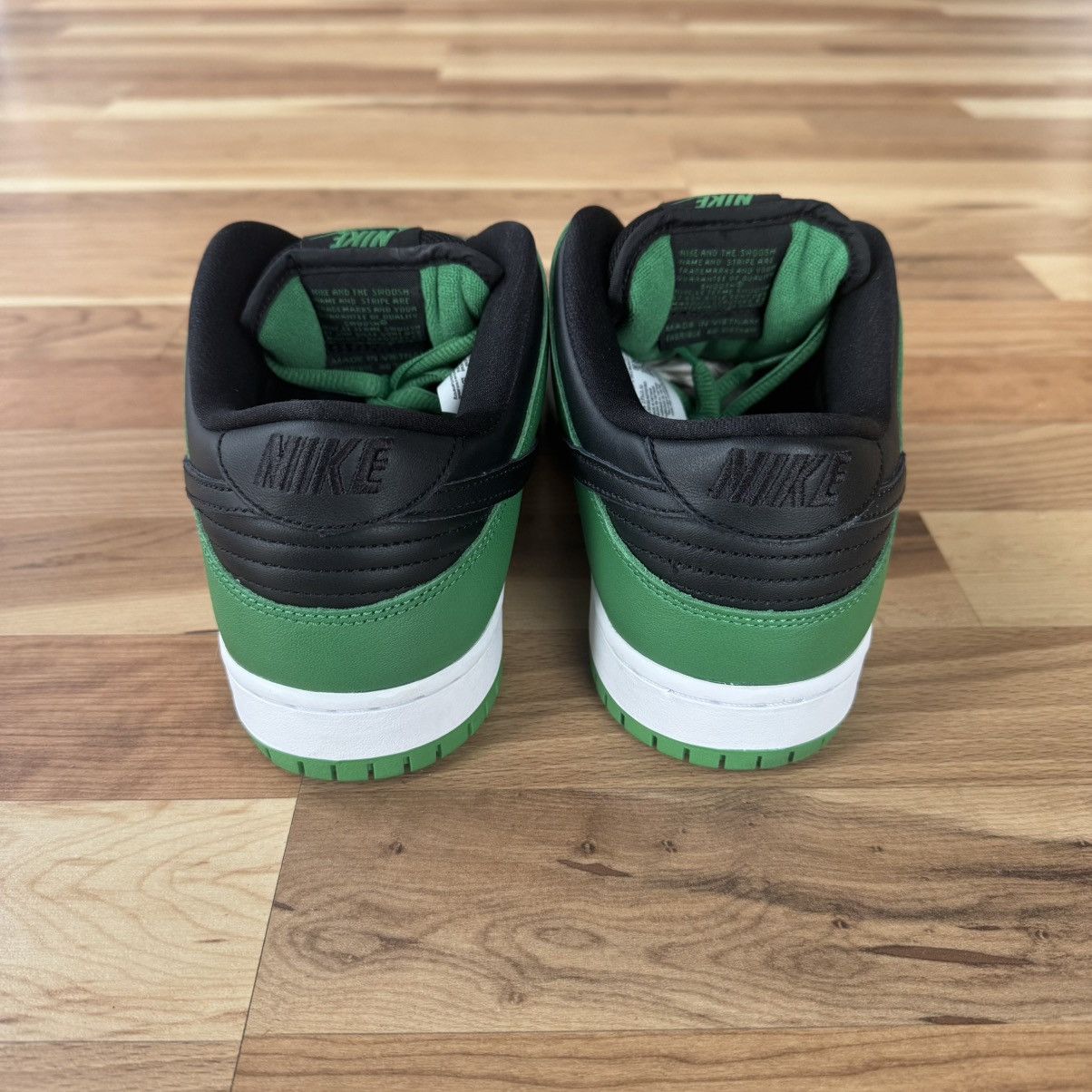 Nike SB Nike SB Dunk Low Pro Classic Green 9.5 (VNDS) Size US 9.5 / EU 42-43 - 10 Thumbnail