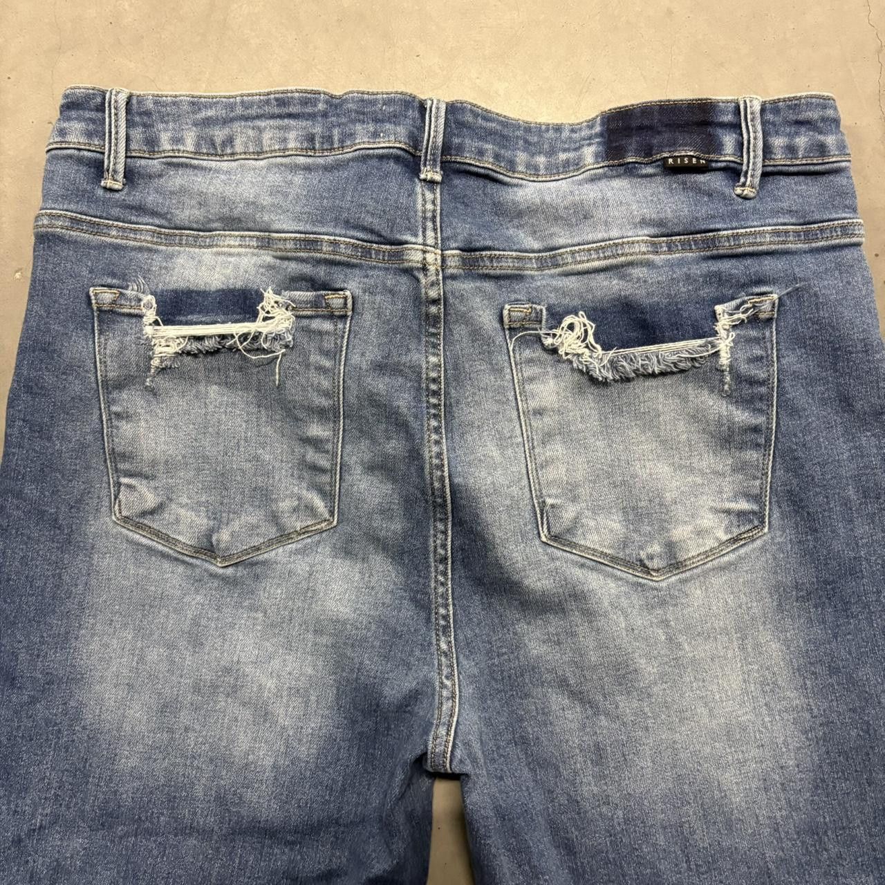 Vintage Crazy Vintage Y2K/2000s Baggy Wideleg Medium Wash Denim Jeans! Size US 38 / EU 54 - 7 Thumbnail