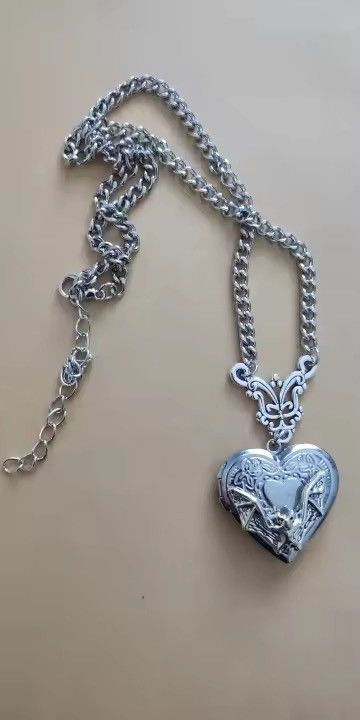 Jewelry Bat Heart Pendant Necklace Size ONE SIZE - 5 Thumbnail