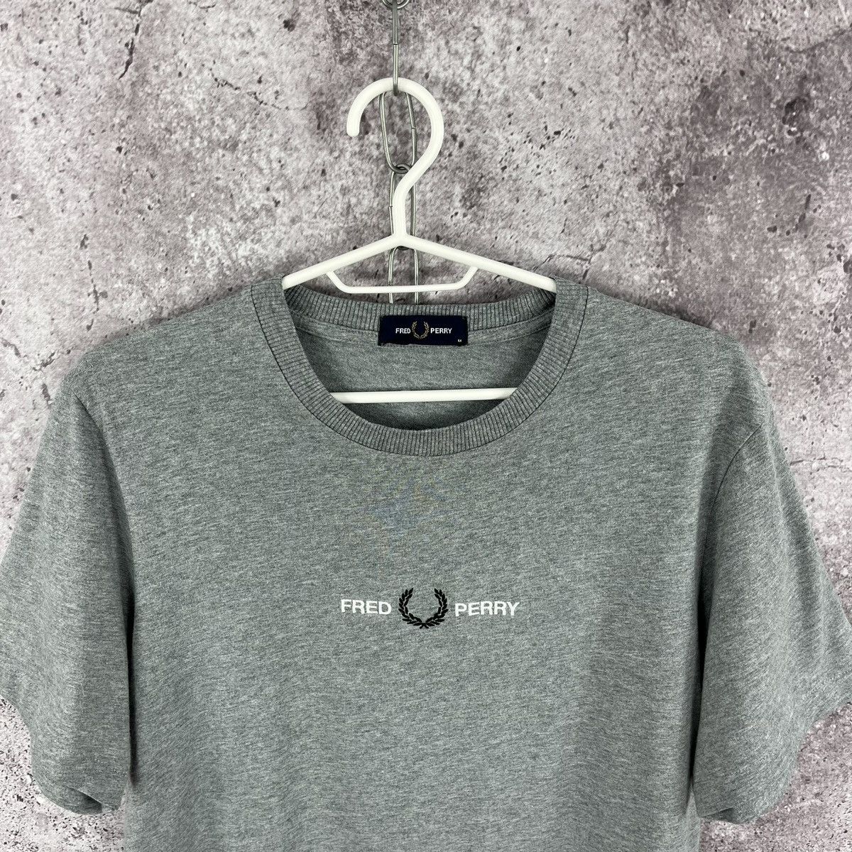 Fred Perry Fred Perry Vintage Tee Centre Logo Embroidery Grey Size M Size US M / EU 48-50 / 2 - 2 Thumbnail
