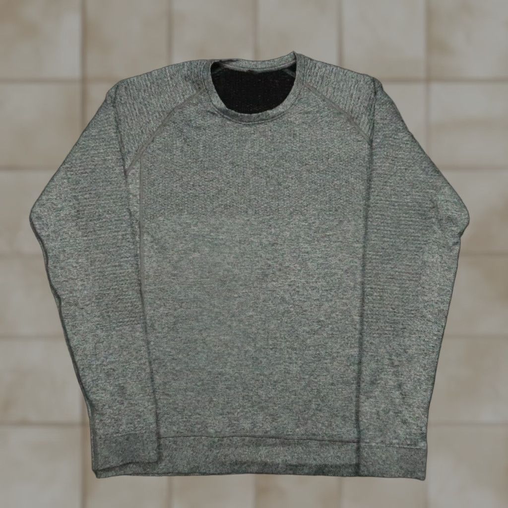 Lululemon Lululemon Pullover Mens M Gray Engineered Warmth Long Sleeve Crew Shirt Size US M / EU 48-50 / 2 - 1 Thumbnail