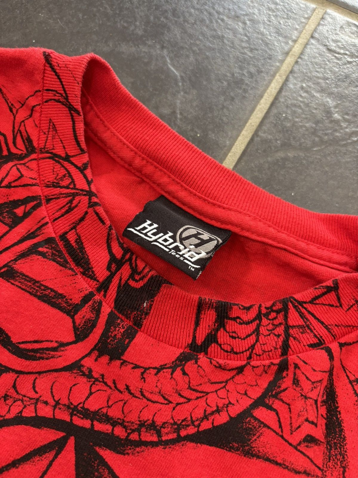 Other VTG Y2K 00s HYBRID TEES RED SKULL TSHIRT SIZE L RARE GRAIL Size US L / EU 52-54 / 3 - 6 Thumbnail