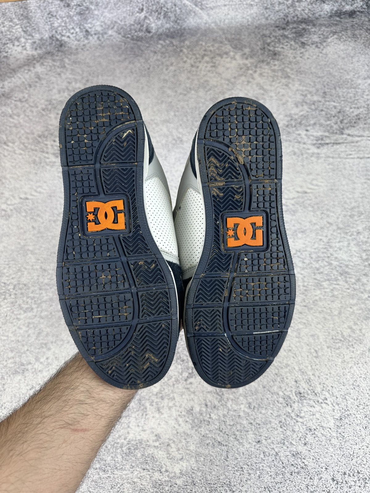 DC DC Shoes Court Graffik Navy Orange White Y2K Skate Sneakers Size US 8 / EU 41 - 11 Thumbnail