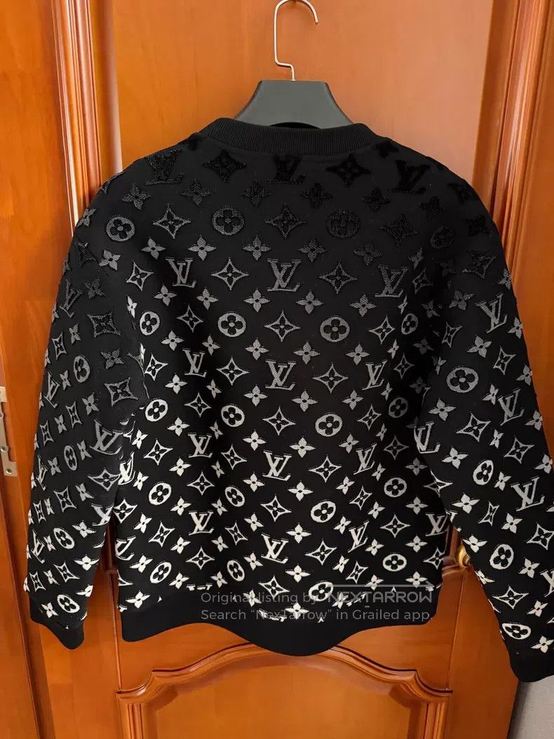 Louis Vuitton Louis Vuitton Black and white gradient logo sweatshirt Size US M / EU 48-50 / 2 - 2 Thumbnail