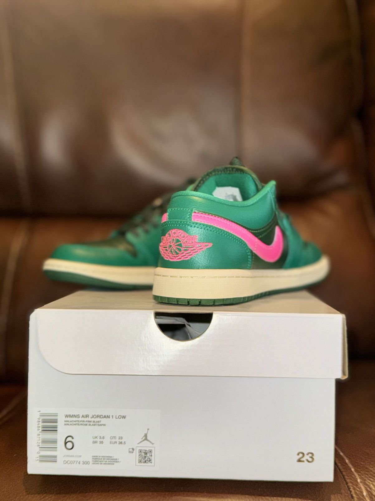 Nike Nike Air Jordan 1 Low WMNS Malachite Pink Blast Size US 6 / IT 36 - 3 Thumbnail