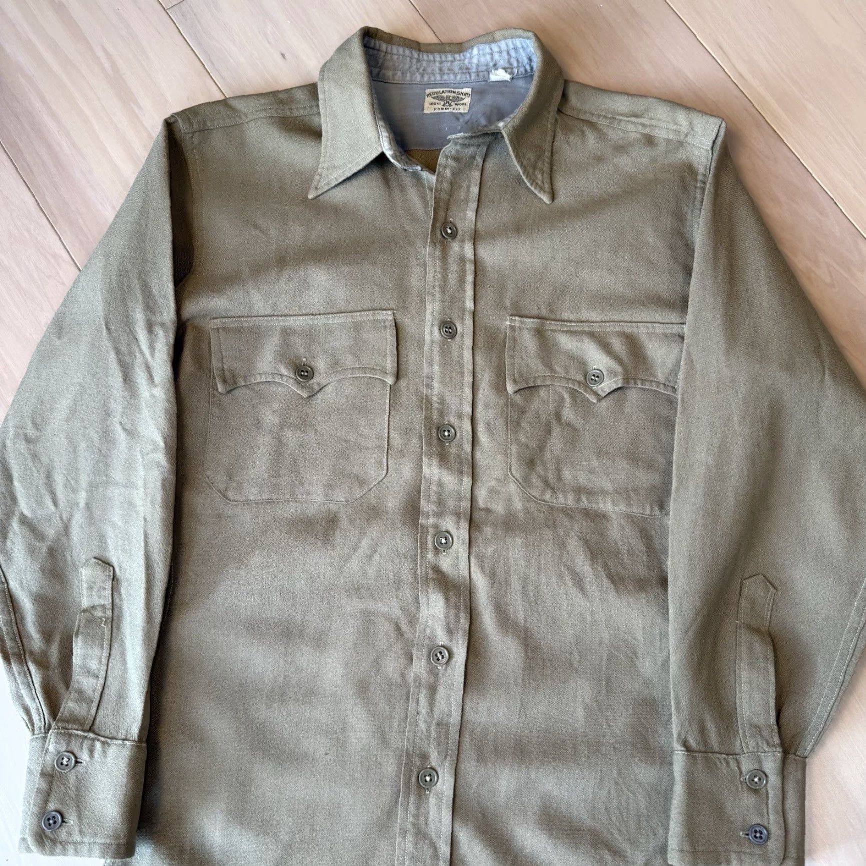 Vintage VINTAGE Military Wool Shirt M Khaki 60s Button Up Winter Chinstrap Mens Regular M Wool Solider 60s 70s Pendleton Board Shirt Size US M / EU 48-50 / 2 - 4 Thumbnail