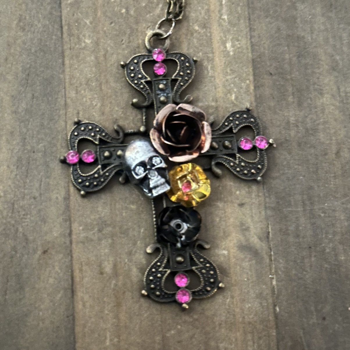 Other Bronze tone floral and skull gothic cross pendant necklace Size ONE SIZE - 3 Thumbnail