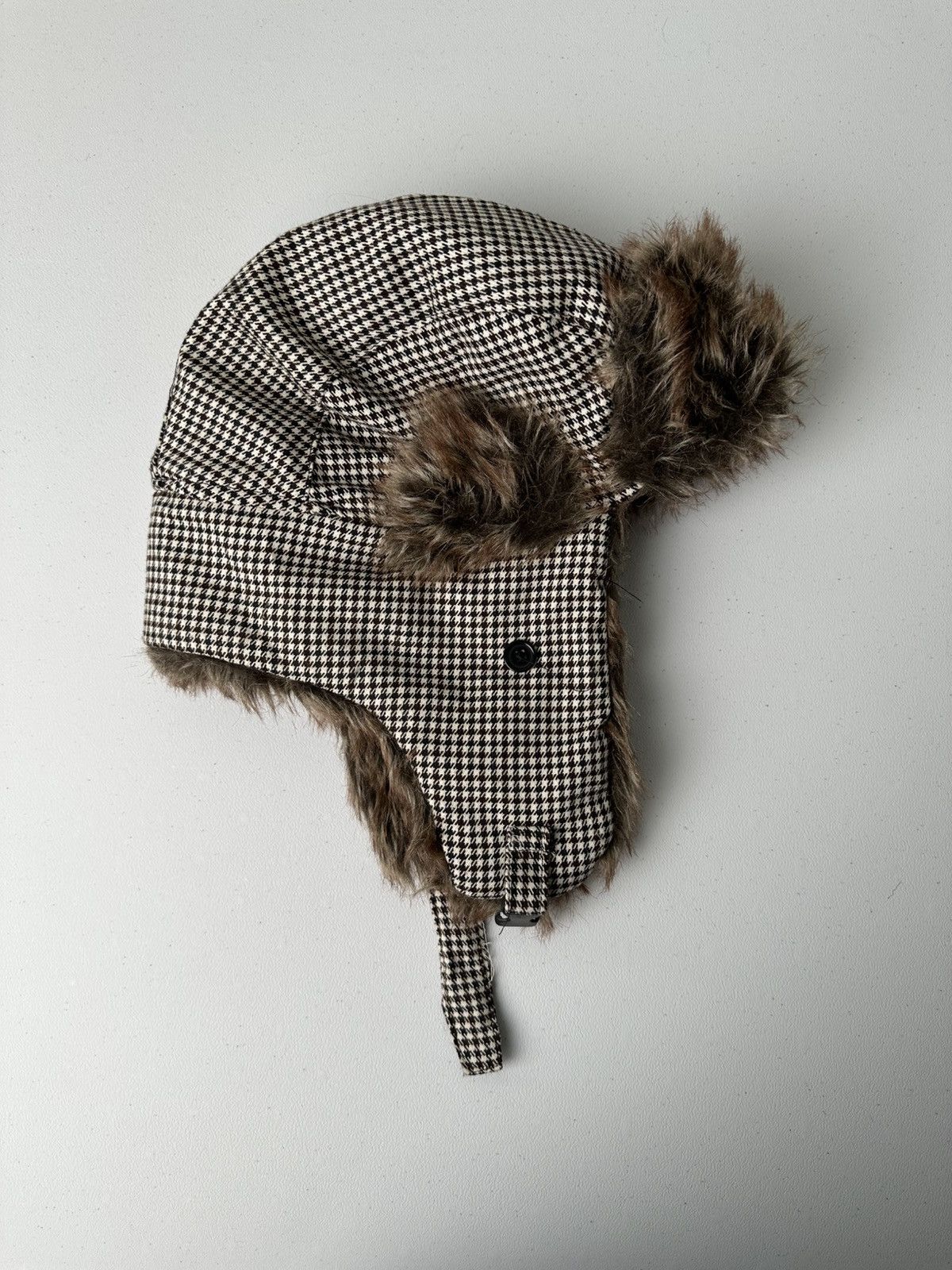 Vintage Vintage Y2k Ushanka Fuzzy Hat Fur Faux Size ONE SIZE - 2 Thumbnail