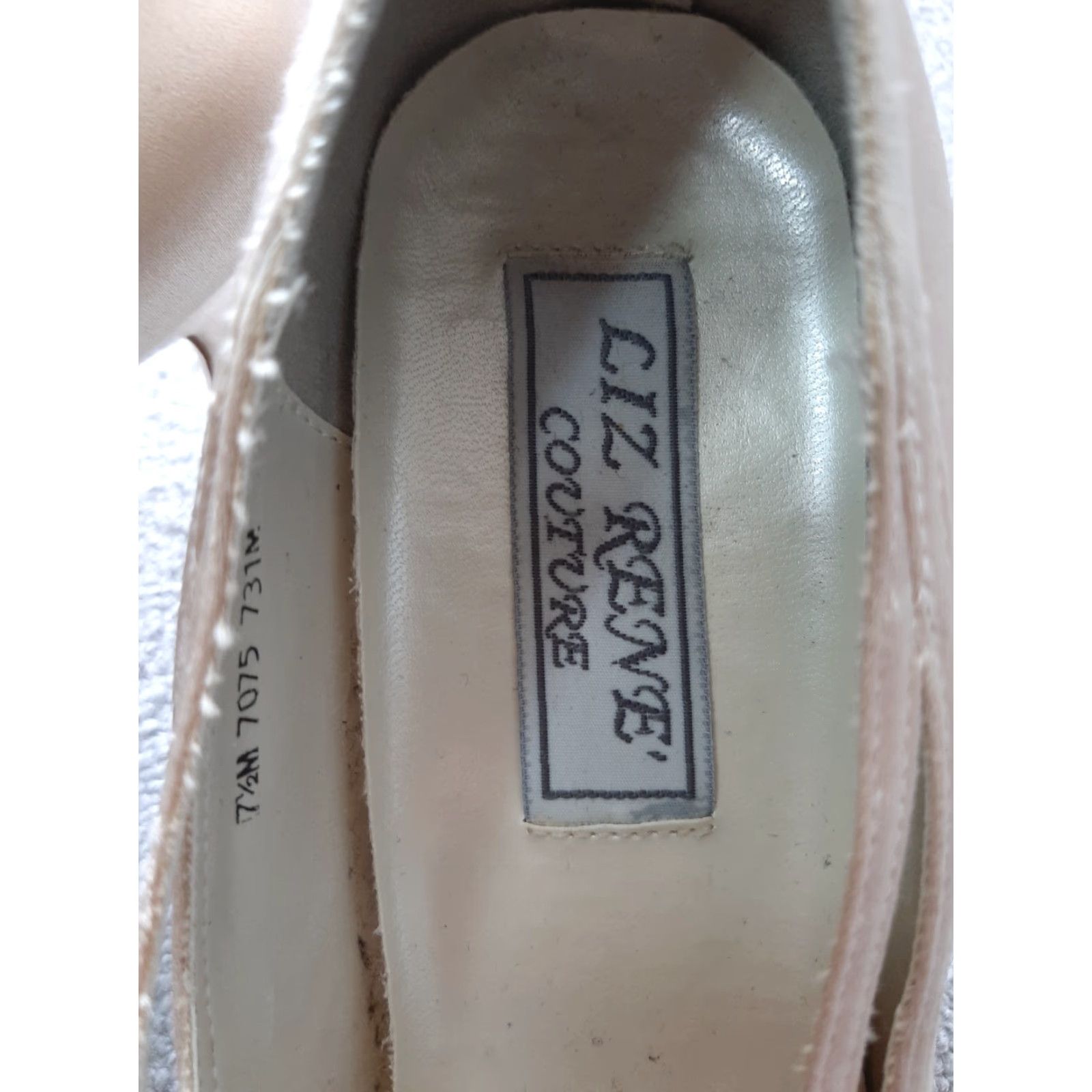 Vintage Rene Mancini Womens Dress Heels Pump Slip On 7.5 Leather Sole 3" High Beige Pattern Solid Almond Toe Womens Shoes Size M / US 6-8 / IT 42-44 - 6 Thumbnail