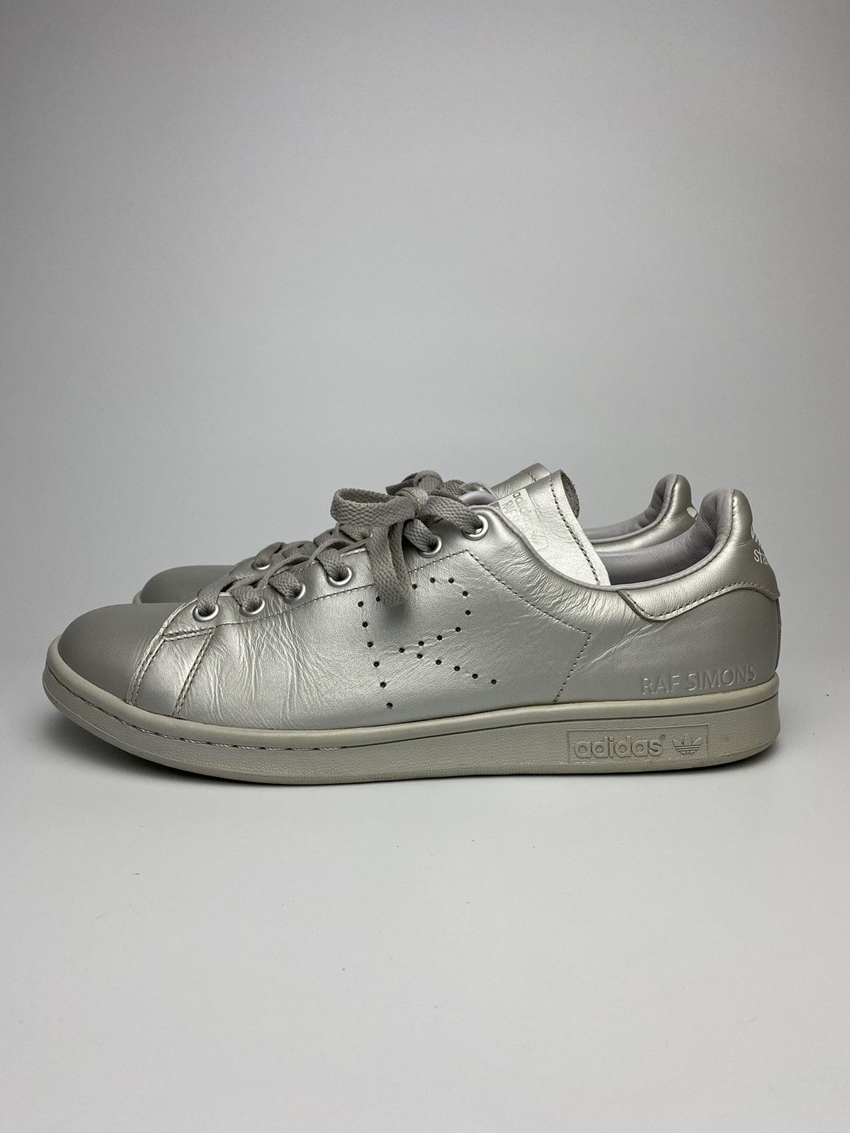Adidas × Raf Simons Raf Simons x Adidas Stansmith Metallic Silver Size 10.5us Size US 10.5 / EU 43-44 - 1 Thumbnail